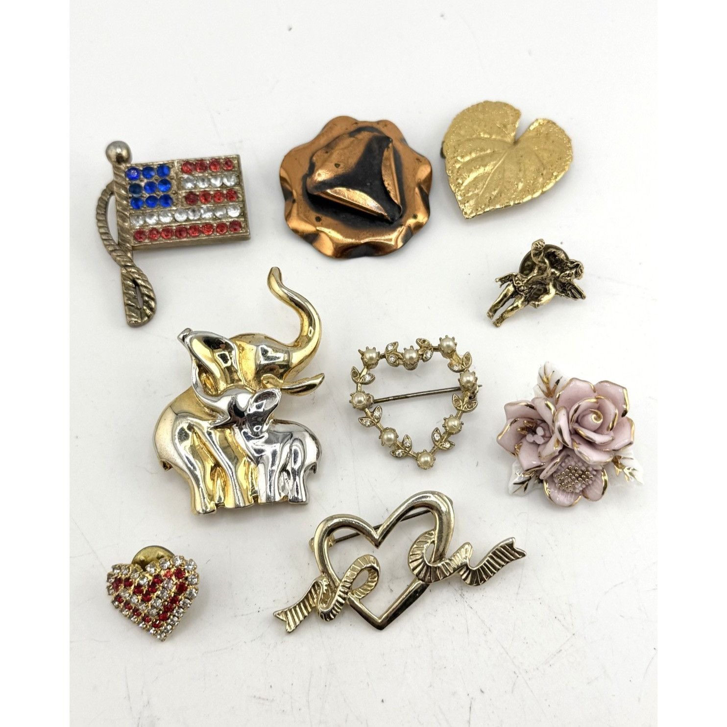 Vintage Gold tone lot of 9 vintage pins Size ONE SIZE - 1 Thumbnail
