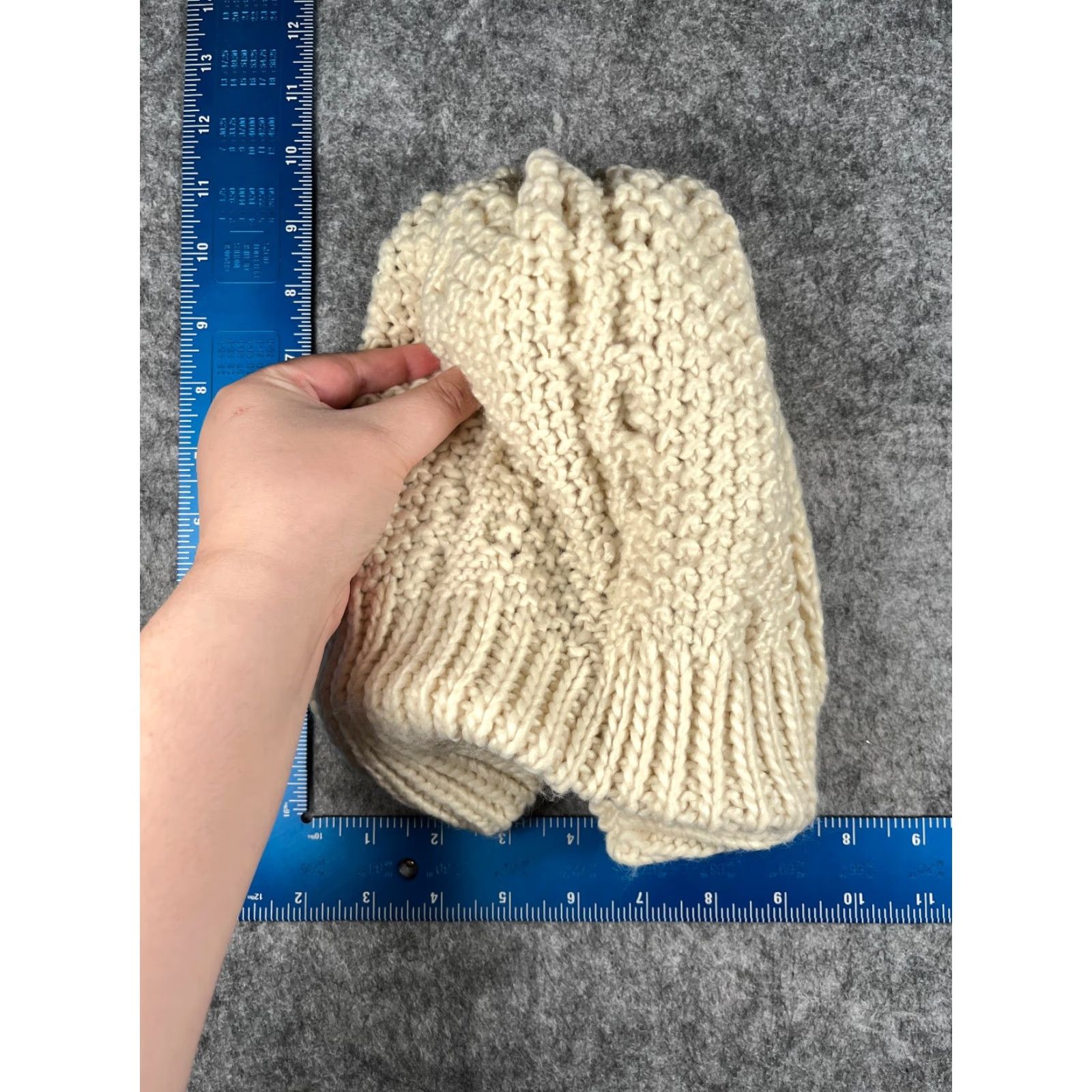 Vintage West Loop Beanie Toque Women One Size Ivory Knit Acrylic Blend Ski Pom NEW Size ONE SIZE - 5 Thumbnail