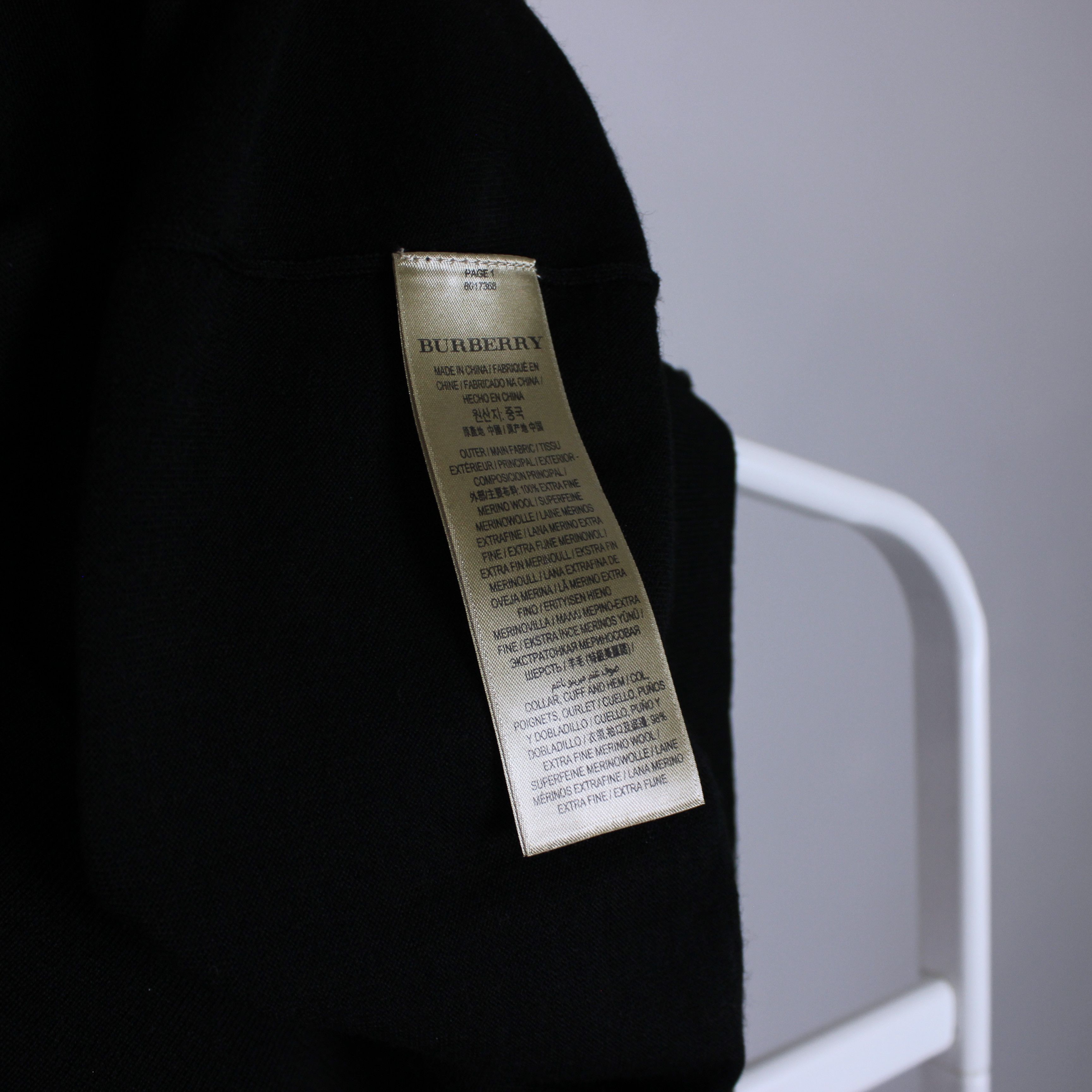 Burberry Burberry vintage sweater uniform merino wool M black Size US M / EU 48-50 / 2 - 5 Thumbnail