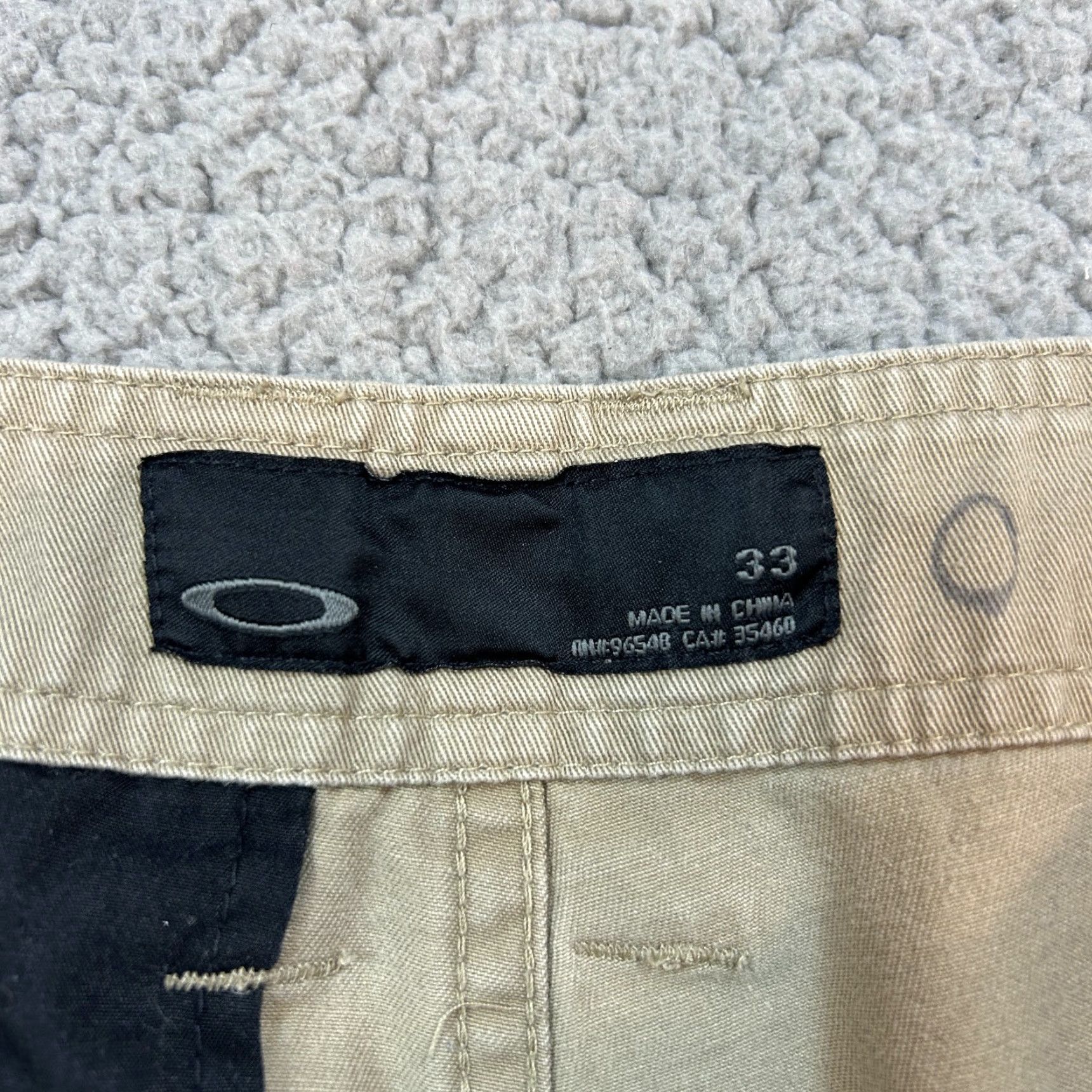 Oakley VINTAGE Oakley Cargo Shorts Mens 33 Beige Cargo Nylon Front Flat Front Pockets 90s Outdoor Sports Size US 33 - 3 Thumbnail