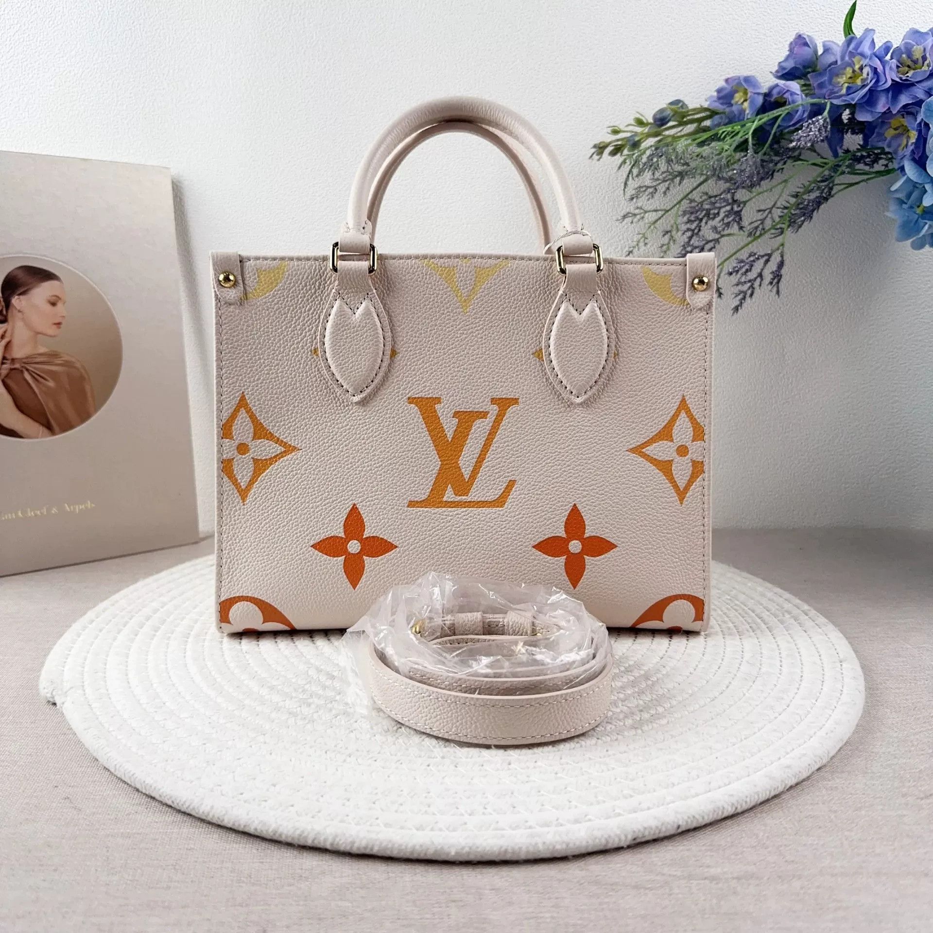 Louis Vuitton Pre-loved Bag Very good condition Size ONE SIZE - 1 Thumbnail