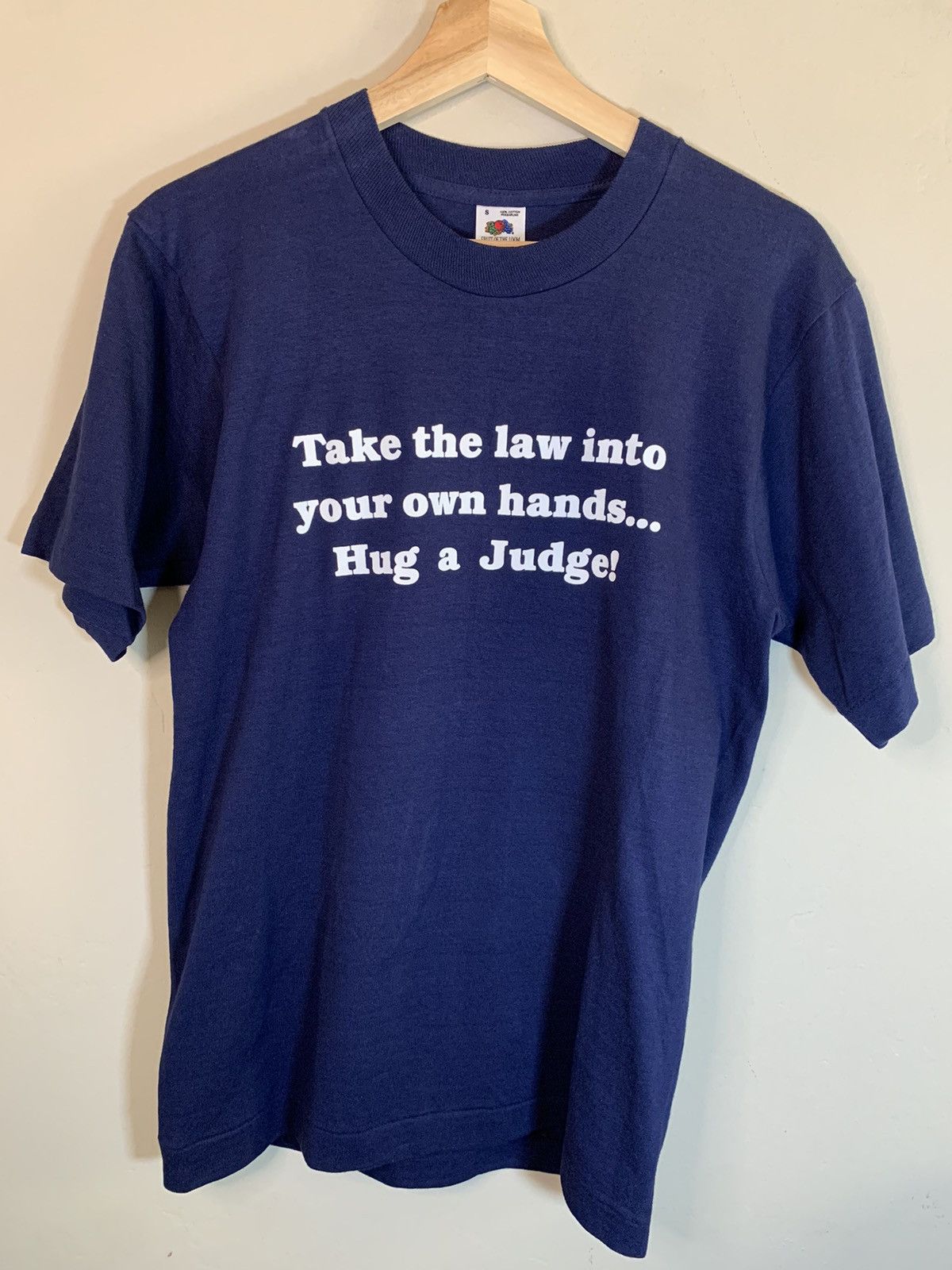 Vintage RARE* Vintage 90s Take Law Into Your Hands Hug A Judge Shirt Size US S / EU 44-46 / 1 - 1 Thumbnail