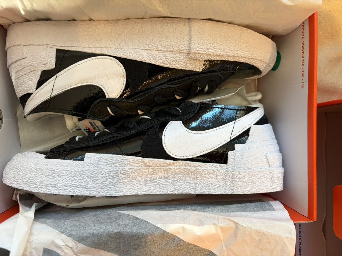 Nike × Sacai Sacai X Nike blazer low "Black Patent Leather" Size US 9.5 / EU 42-43 - 5 Thumbnail
