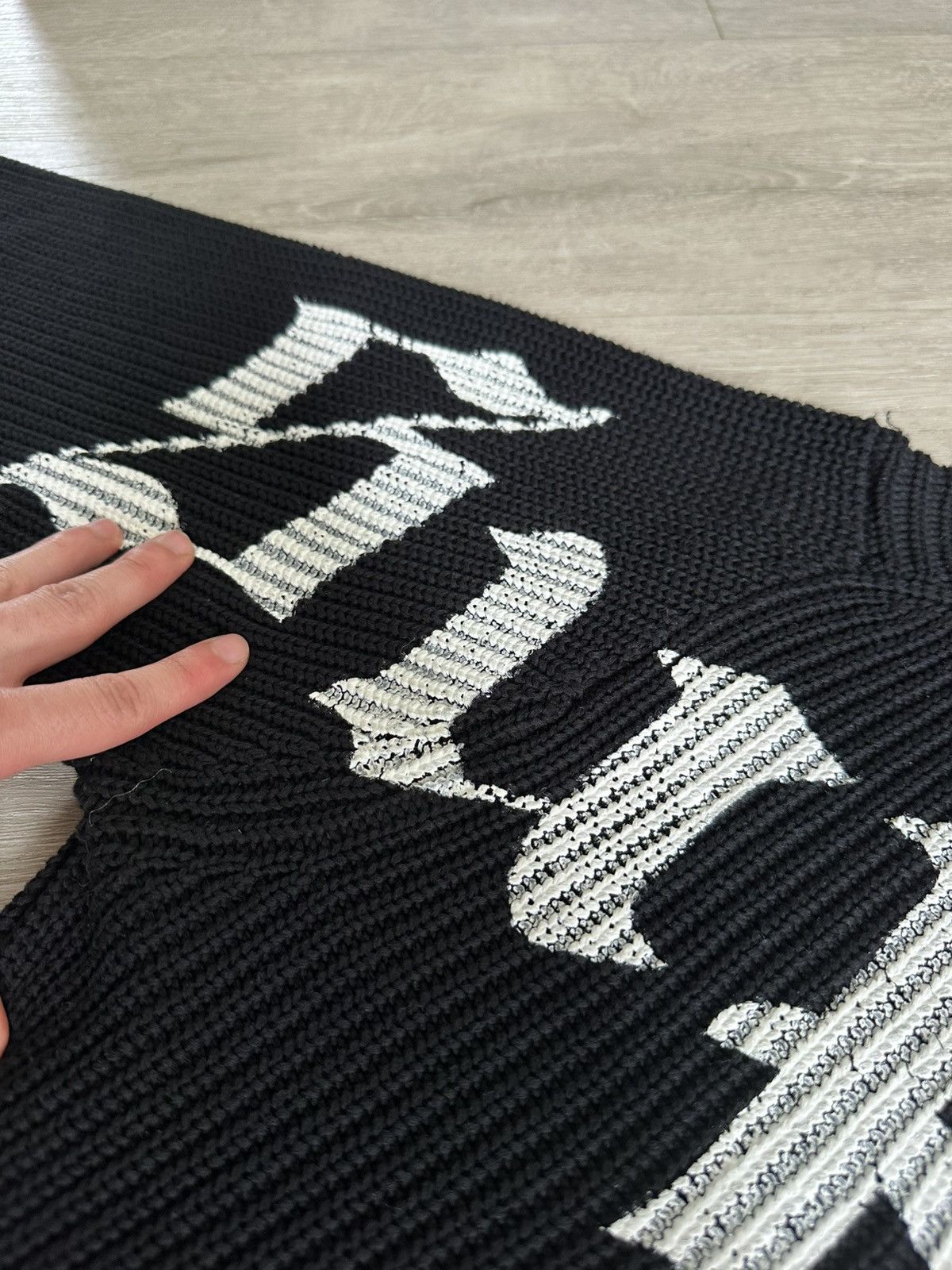 Supreme Supreme Printed Old English Sweater Black SS25 Size US M / EU 48-50 / 2 - 9 Thumbnail
