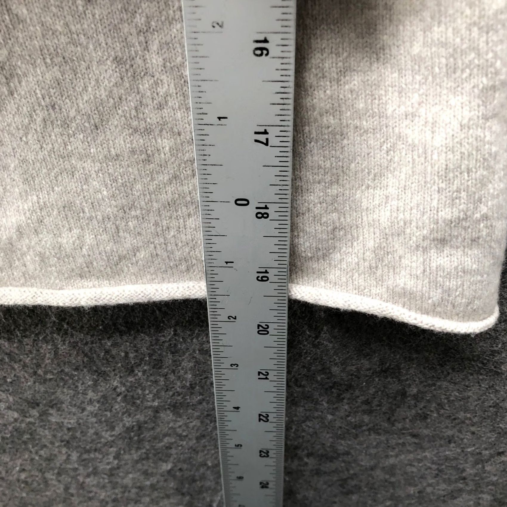 Brandy Melville Brandy Melville Merino Wool Sweater Womens One Size Off Shoulder Boat Neck Beige Size ONE SIZE - 8 Thumbnail