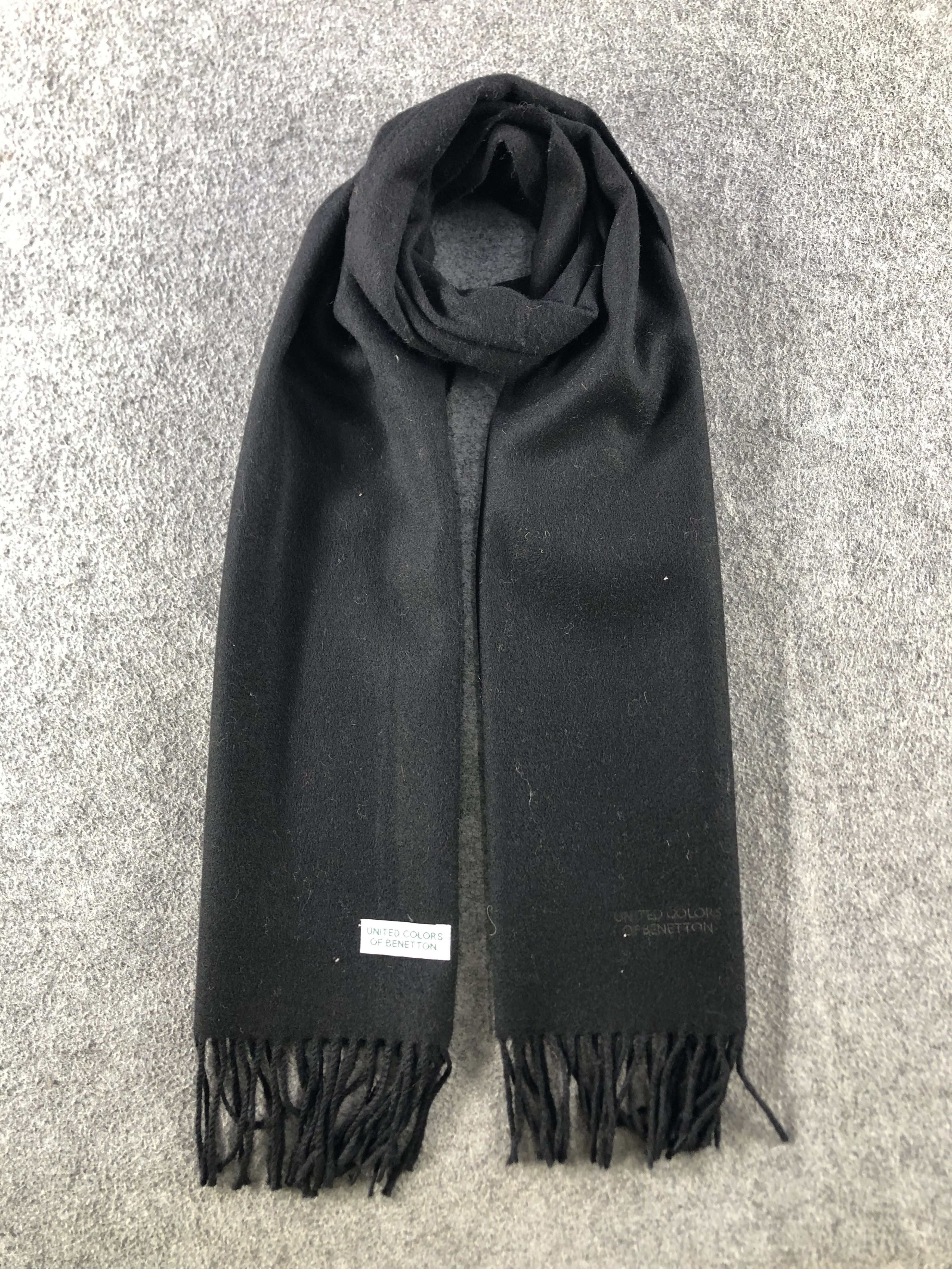 United Colors Of Benetton United Colors Of Benetton Scarf / Muffler / Neckwear P743 Size ONE SIZE - 1 Thumbnail