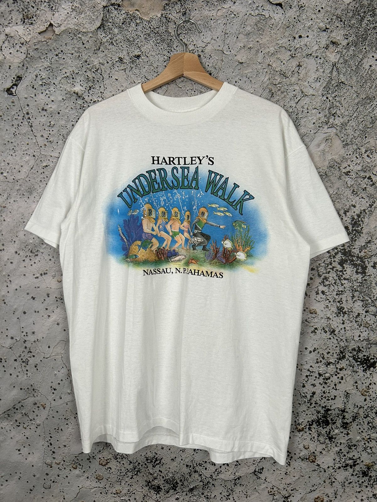 Other Vintage 90s Bahamas Undersea Walk Graphic Tee Size US XL / EU 56 / 4 - 1 Thumbnail