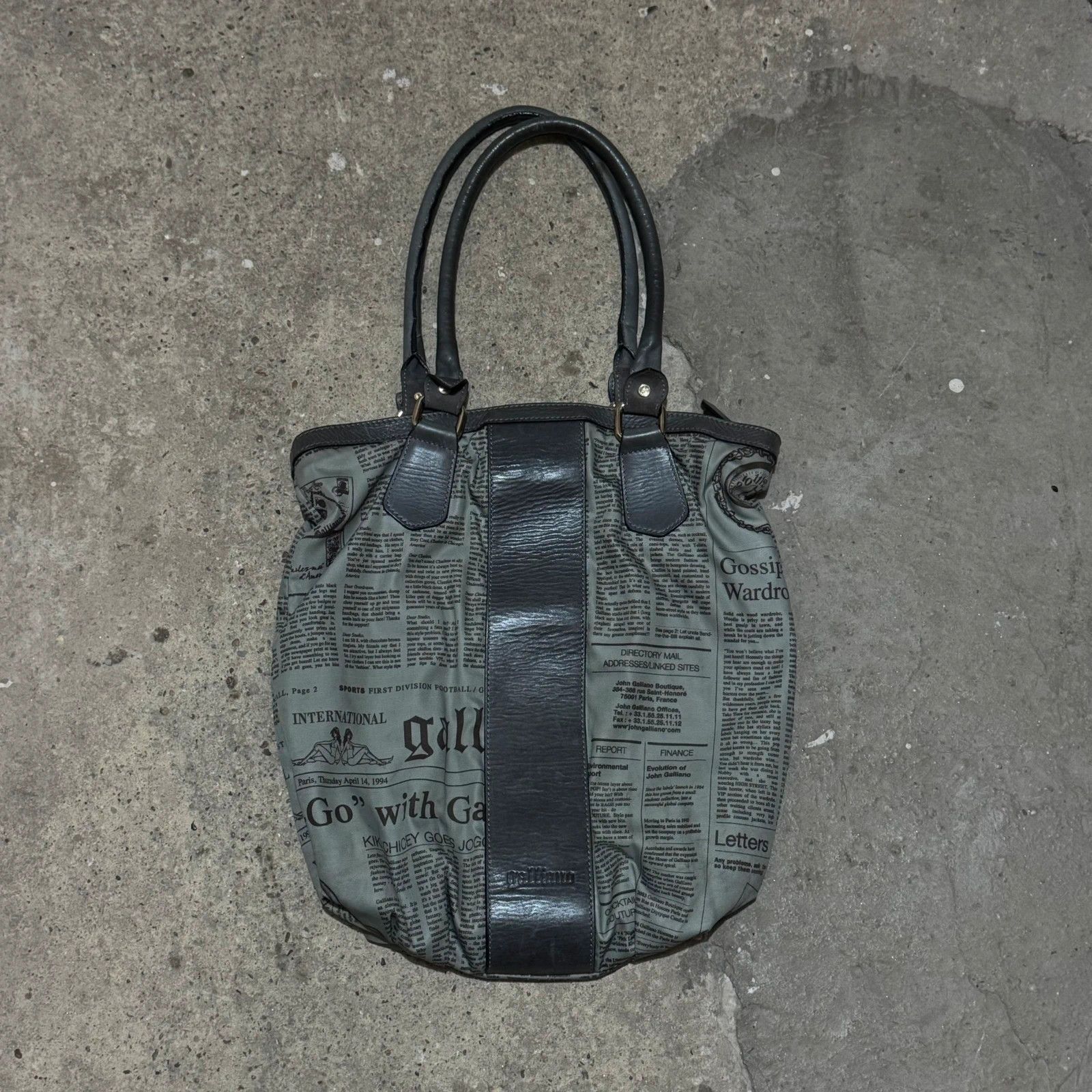 John Galliano John Galliano gazette newspaper print bag Size ONE SIZE - 1 Thumbnail