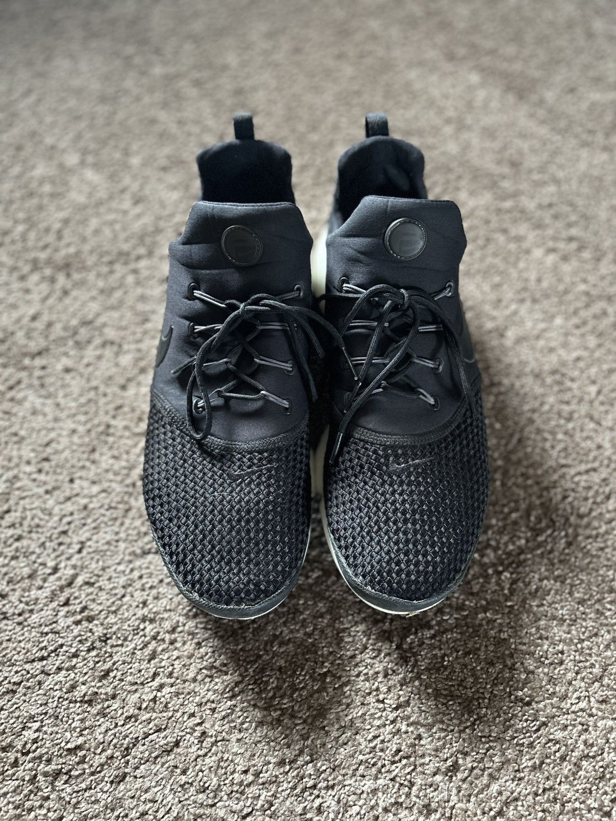 Nike Nike Presto Fly SE size 10 Size US 10 / EU 43 - 2 Thumbnail
