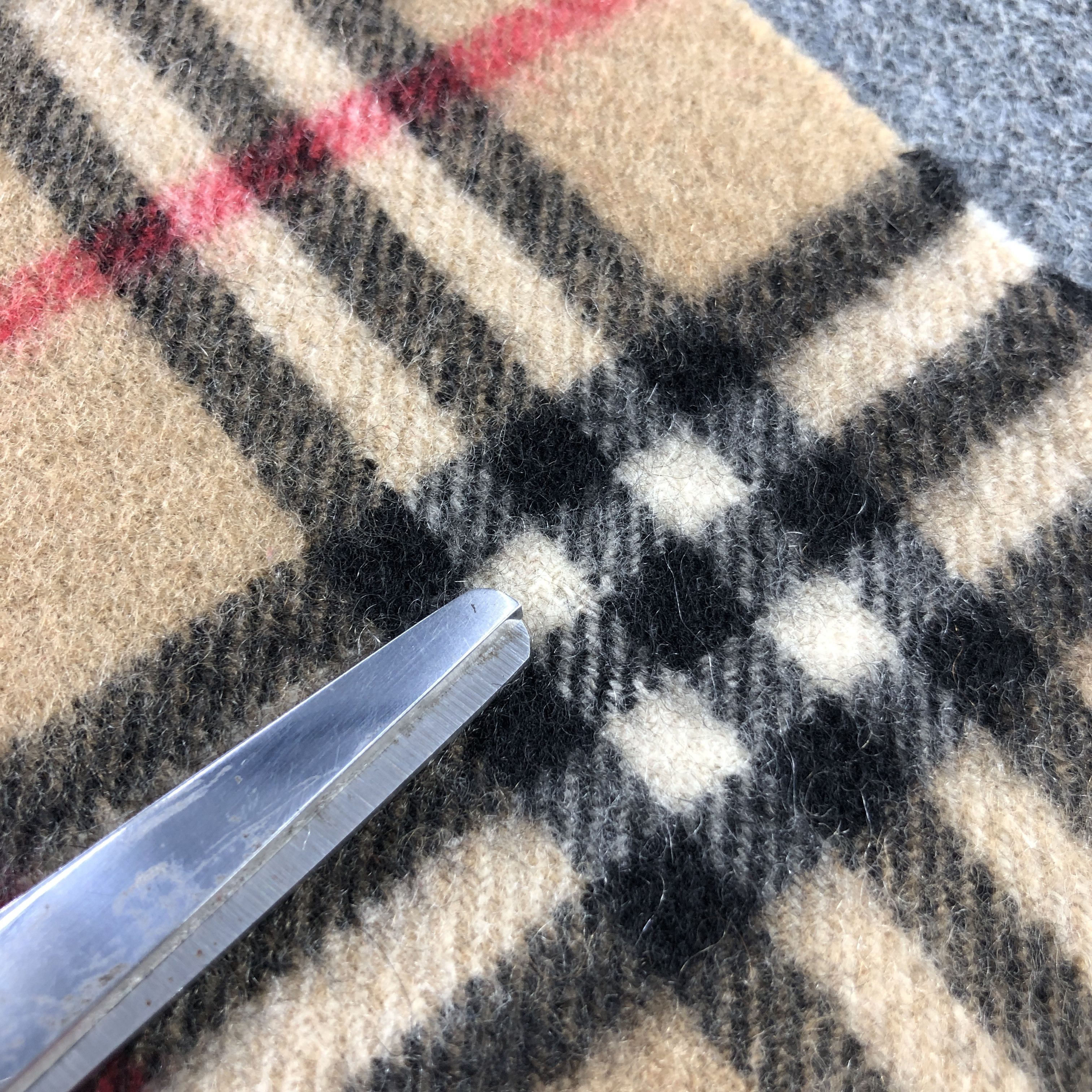 Burberry Burberry Tan Nova Check Cashmere Scarf Muffler V2857 Size ONE SIZE - 11 Thumbnail