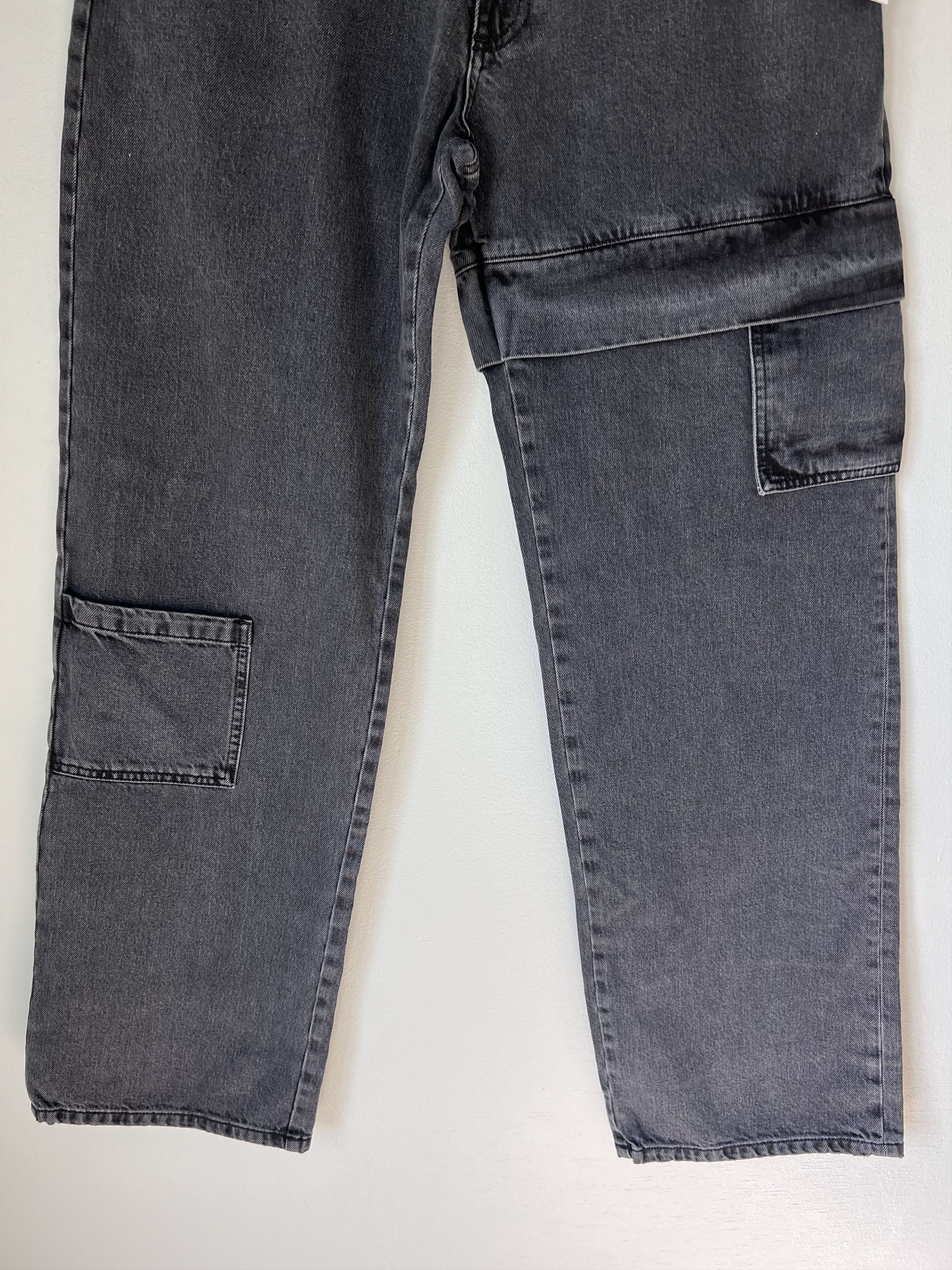 1017 ALYX 9SM 1017 Alyx 9SM Oversized Cargo Jeans in Black Size US 34 / EU 50 - 3 Thumbnail