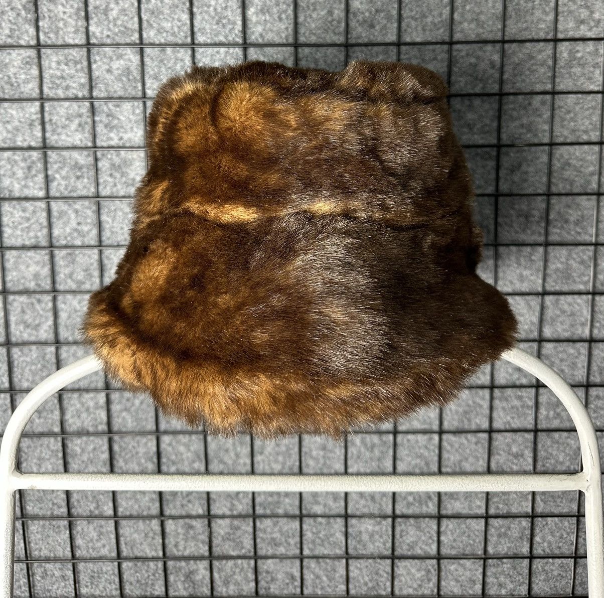 Japanese Brand Vintage 90s Streetwear Faux Fur Deep Fit Bucket Hat Size OS Size ONE SIZE - 2 Thumbnail