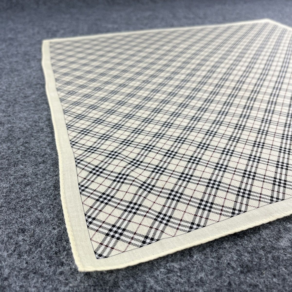 Burberry Burberry Handkerchief / Bandana / Neckerchief B130 Size ONE SIZE - 9 Thumbnail