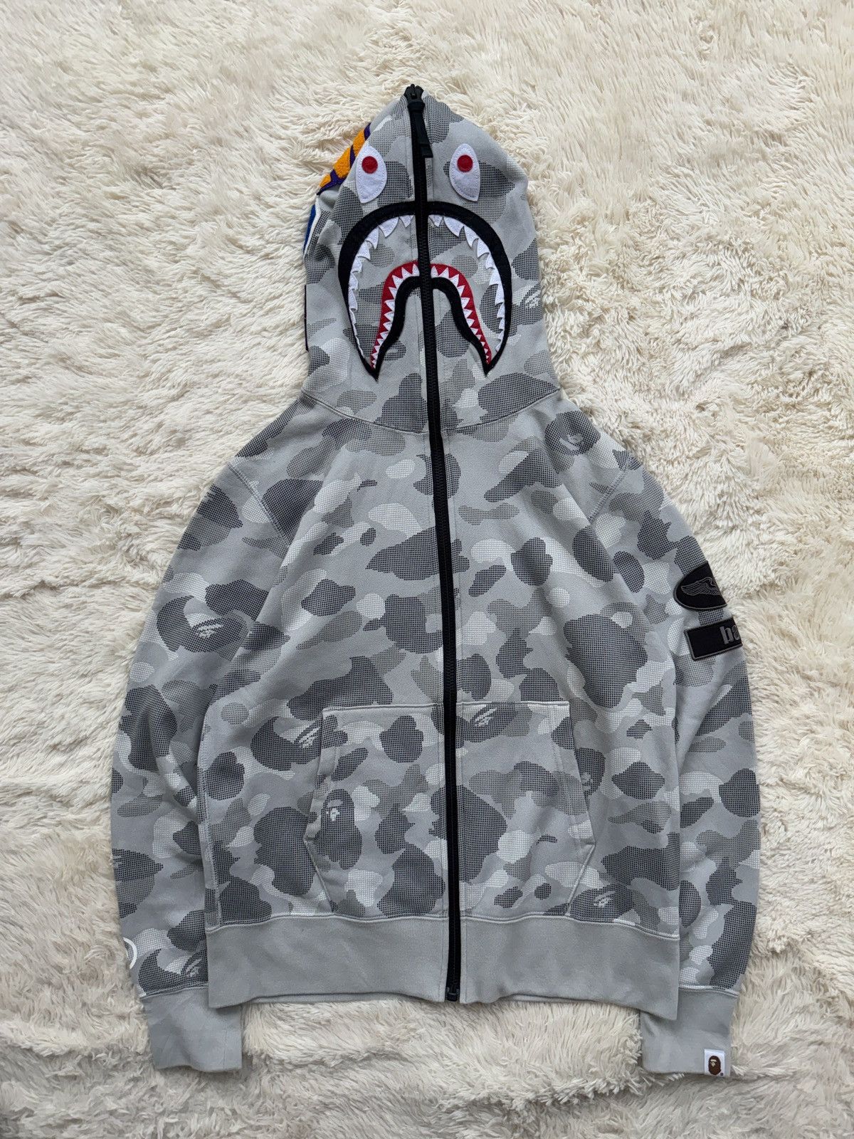 Bape A BATHING APE DOT CAMO SHARK WIDE FULL ZIP HOODIE 17AW Size US S / EU 44-46 / 1 - 1 Thumbnail