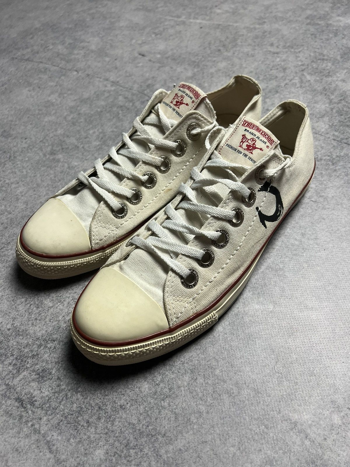 TRUE RELIGION X VINTAGE TRUE RELIGION CONVERSE LOW Y2K SNEAKERS