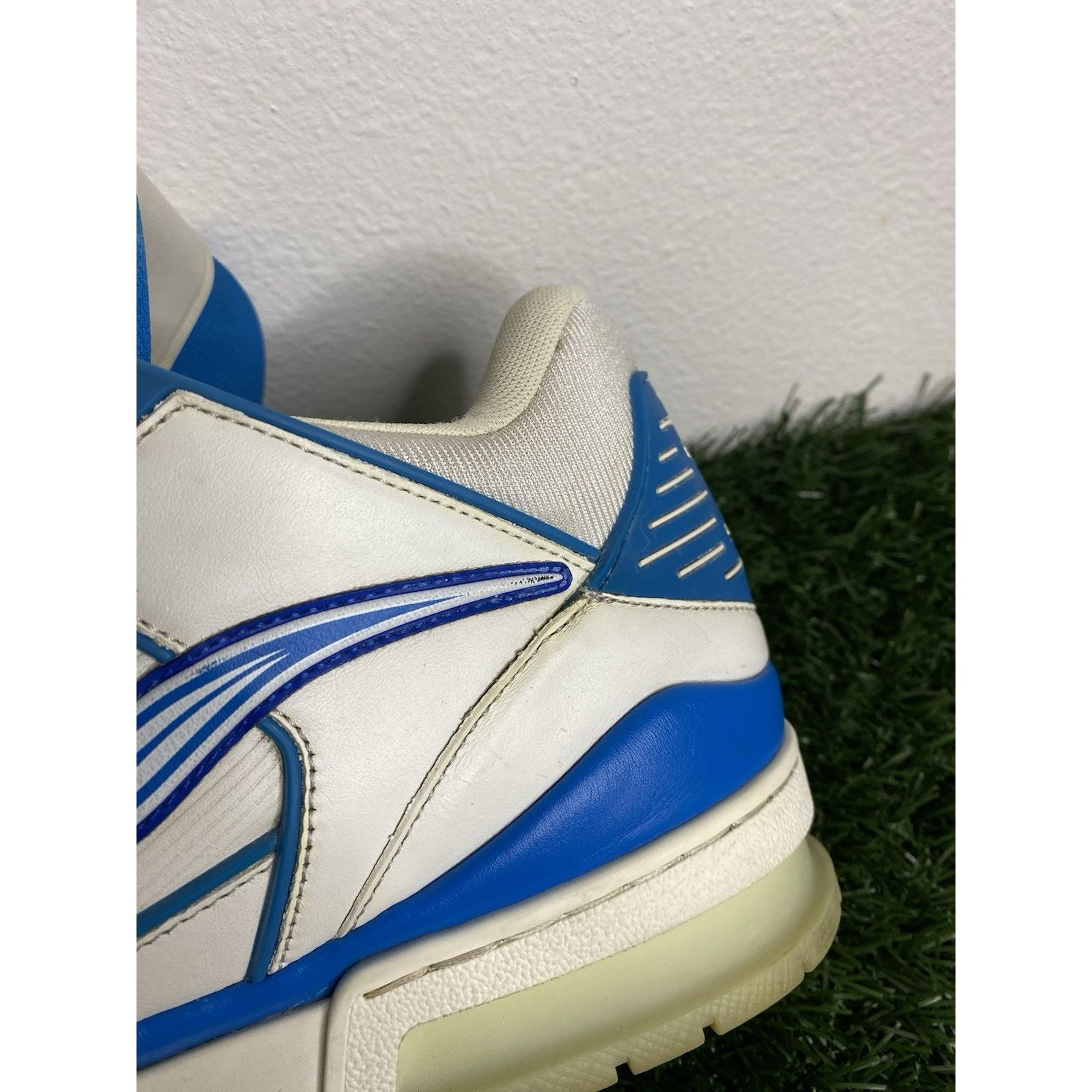 Louis Vuitton Louis Vuitton Trainer “AZUR” | Size 9 LV Size US 10 / EU 43 - 4 Thumbnail