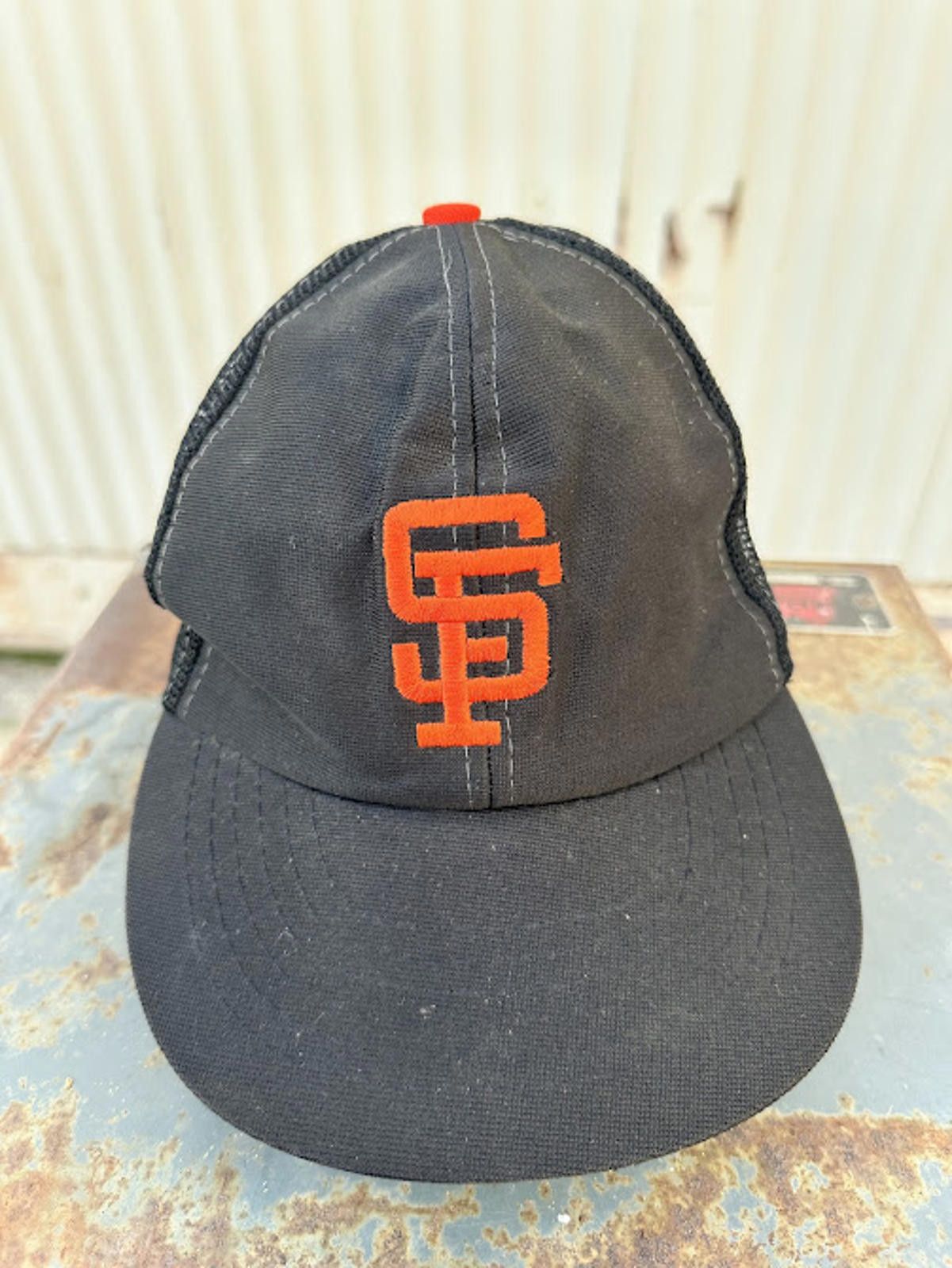 MLB Vintage SF Giants MLB Mesh Trucker Cap youth size Size ONE SIZE - 1 Thumbnail