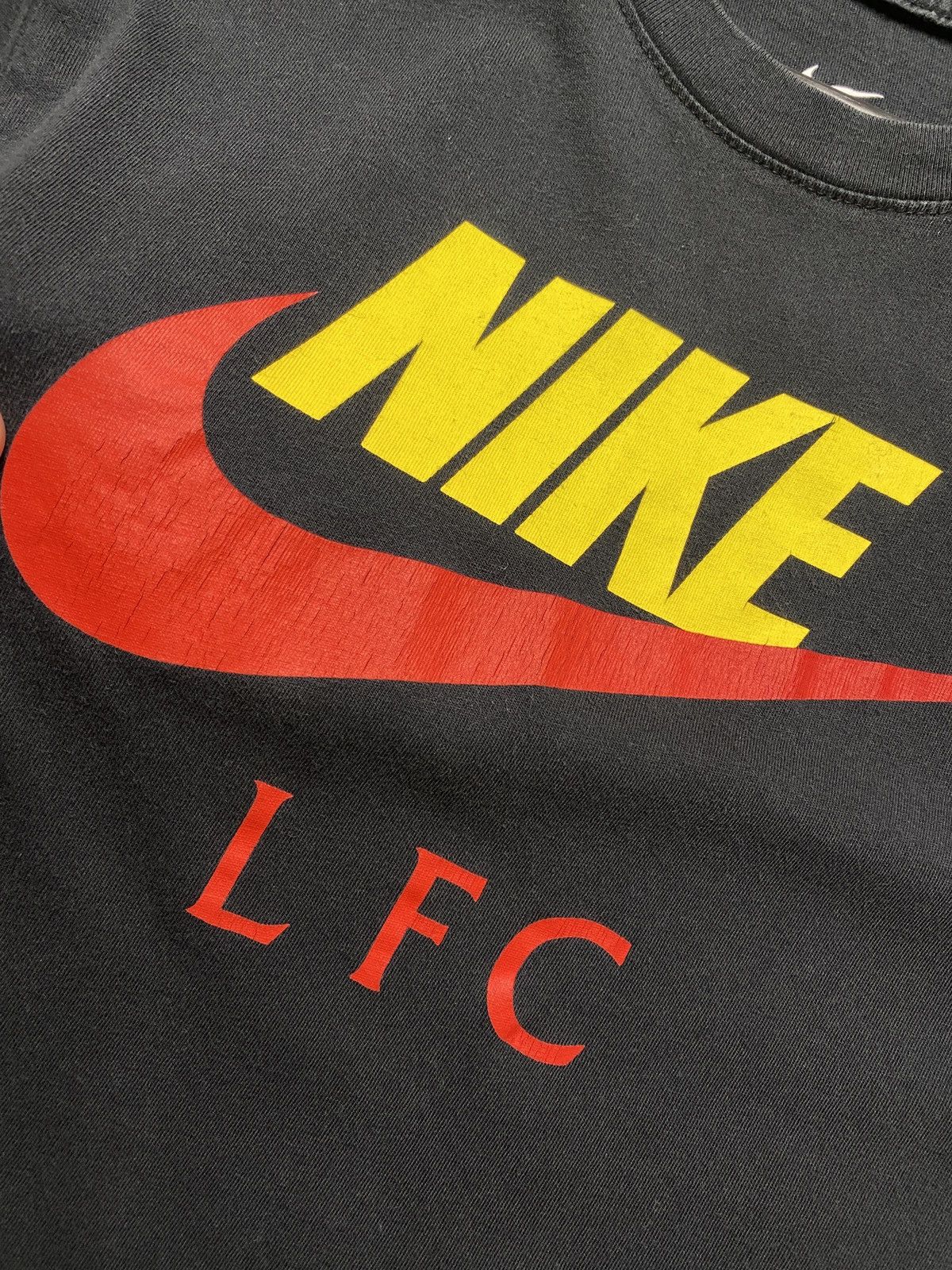 Nike Vintage Liverpool Nike Shirt big central logo swoosh Size US S / EU 44-46 / 1 - 3 Thumbnail