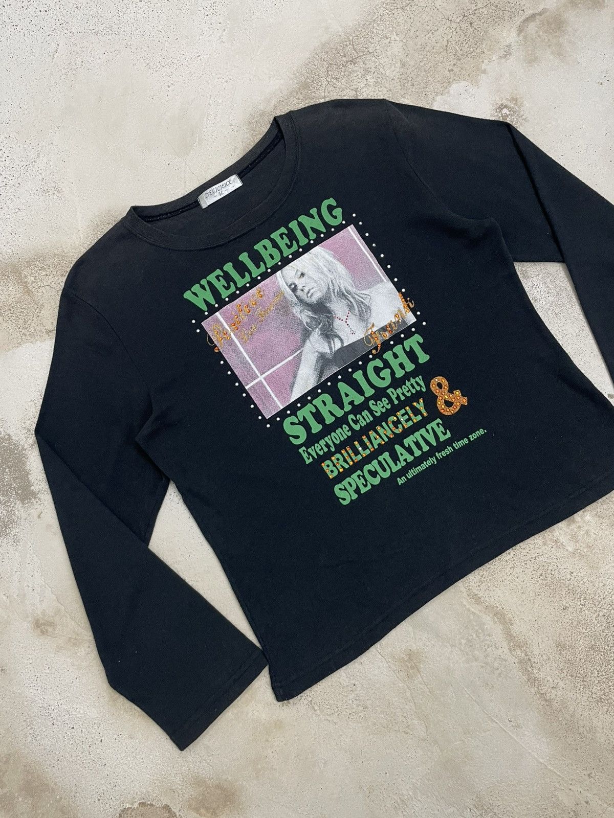 Hysteric Glamour Wellbeing Frank Potrait Girl Y2K Wording Cropped Tee Size US M / EU 48-50 / 2 - 3 Thumbnail