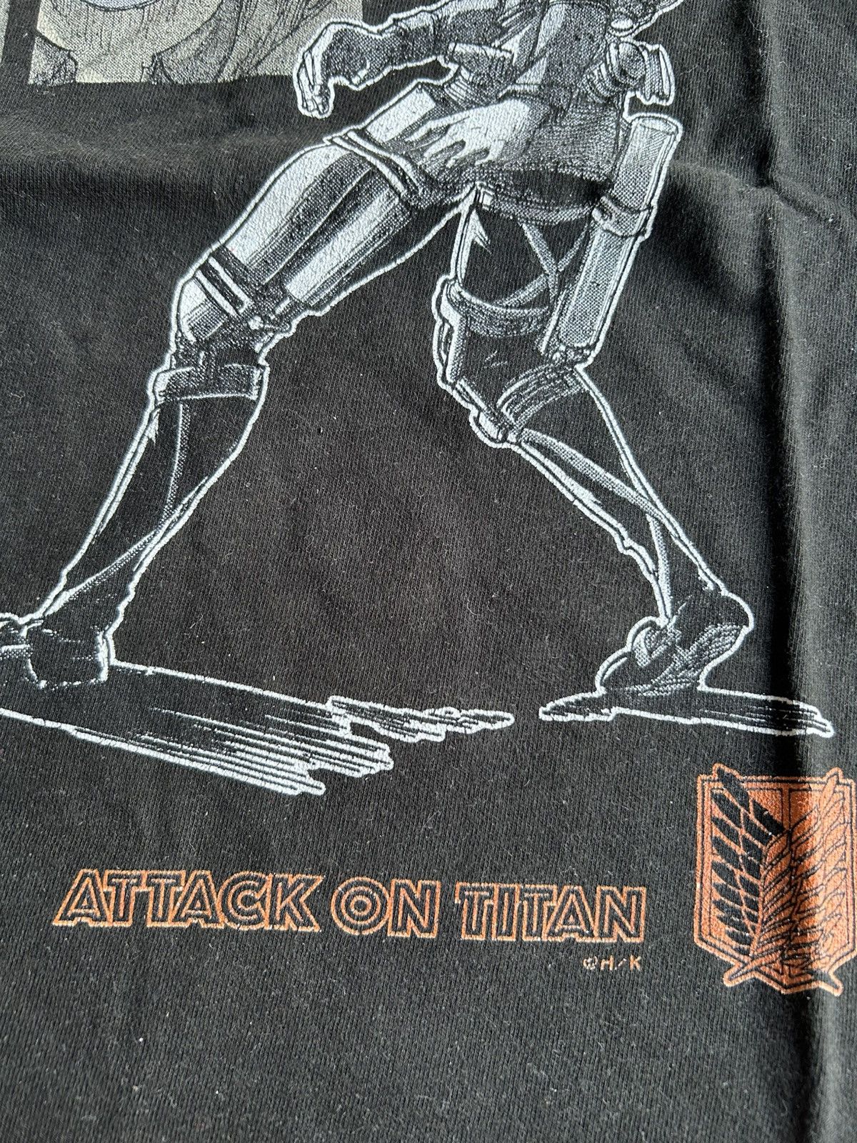 Anime × Japanese Brand × Vintage Sunfaded Attack On Titan Anime Vintage Shirts Size US L / EU 52-54 / 3 - 11 Thumbnail