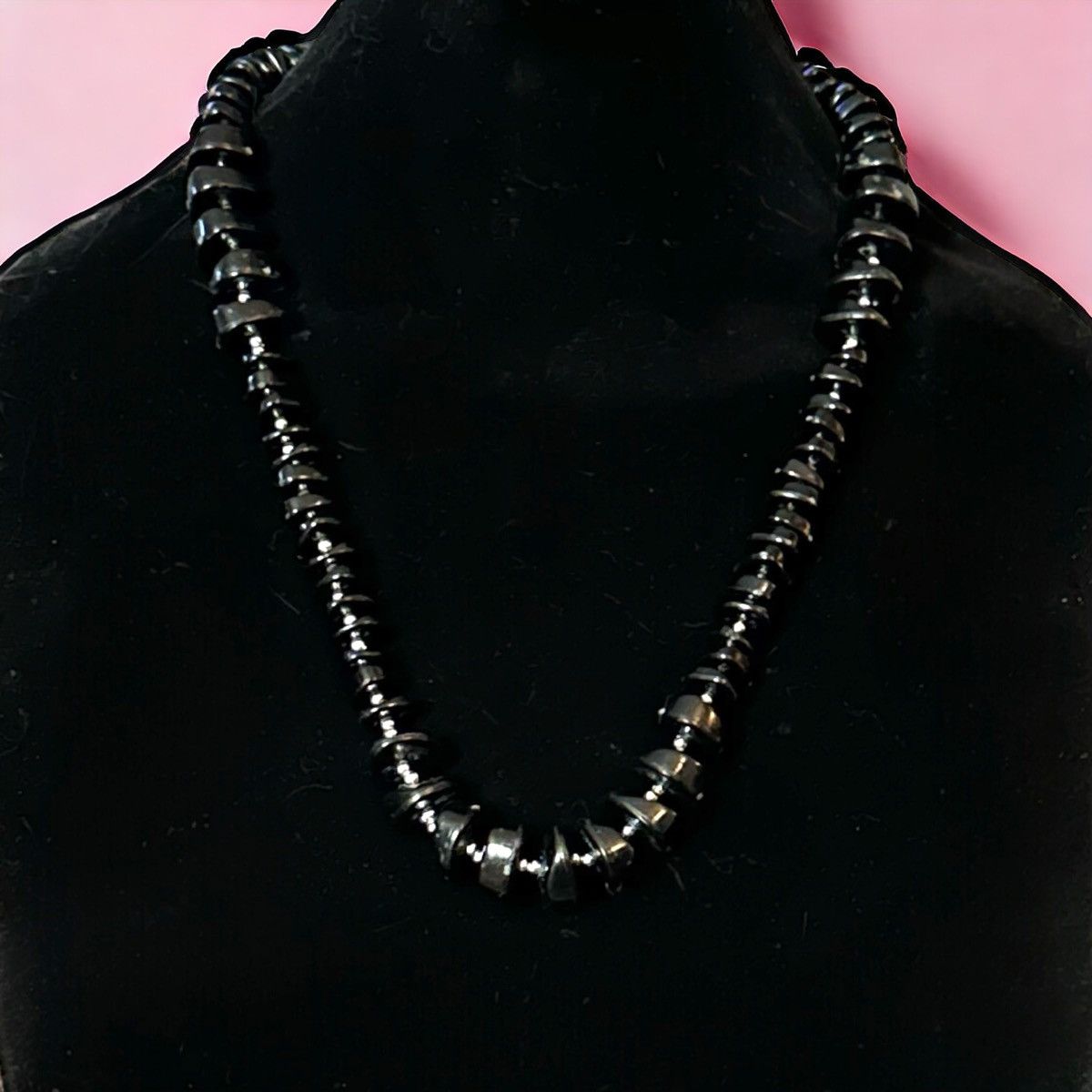 Vintage Vintage chunky black chip bead necklace Size ONE SIZE - 1 Thumbnail