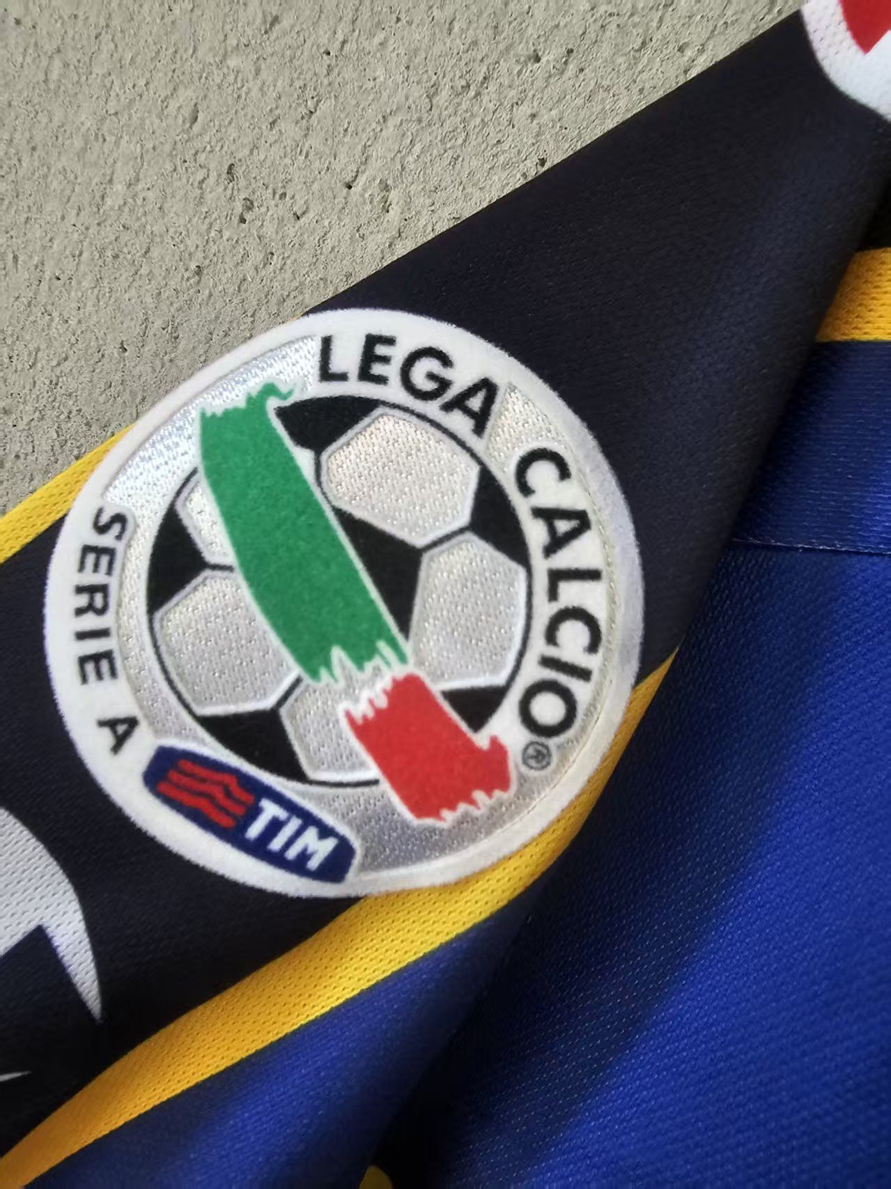 Other 2001 2002 Parma 10 Nakata Jersey Home Size US XL / EU 56 / 4 - 5 Thumbnail