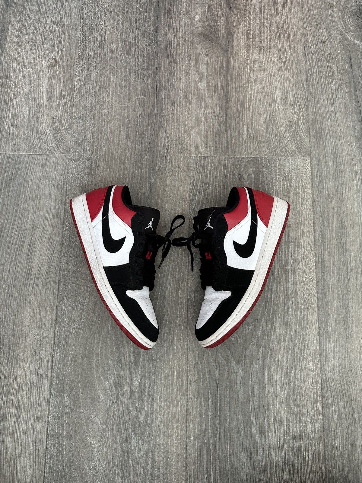 Nike Nike Jordan 1 Low “Black toe” 2019 Men’s Size 10 55358 116 Size US 10 / EU 43 - 1 Thumbnail