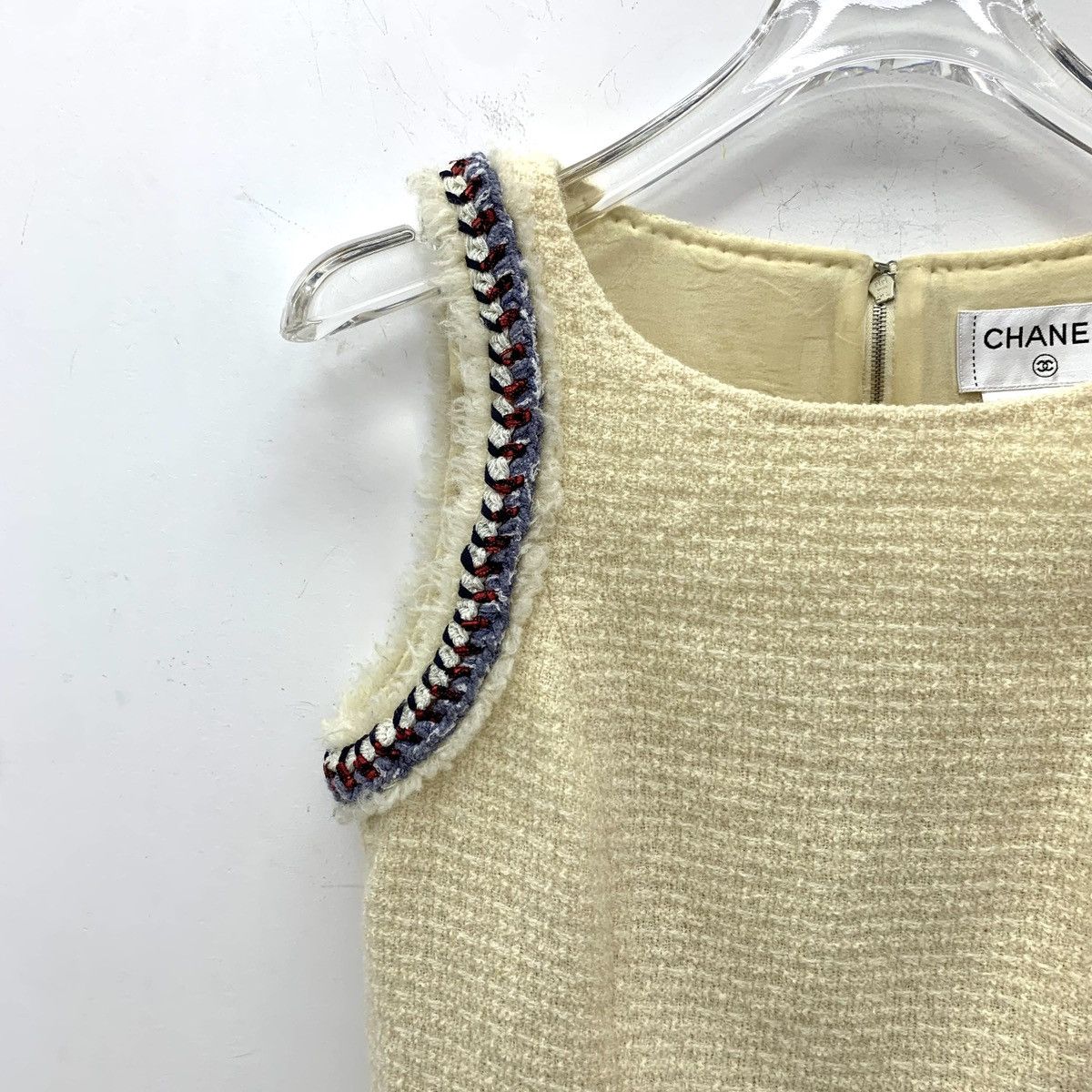 Chanel Chanel Sleeveless Tweed Knit Vest K26WX Size XS / US 0-2 / IT 36-38 - 3 Thumbnail