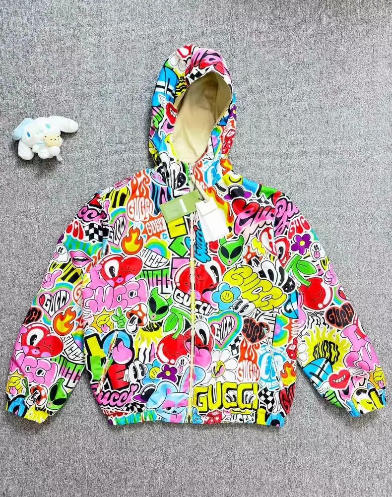 Gucci Gucci Beige rainbow cartoon multi-element logo double-sided Size US S / EU 44-46 / 1 - 3 Thumbnail