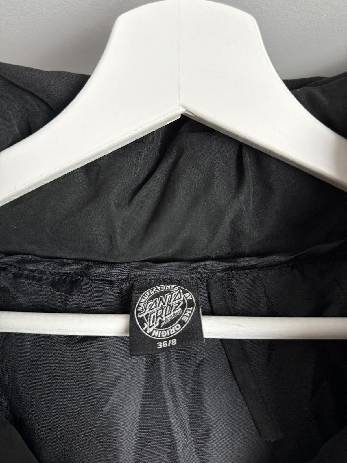 Hook-Ups × Santa Cruz Skateboards × Shorty's Skateboards Santa Cruz black down puffer jacket S skate streetwear blind Size S / US 4 / IT 40 - 4 Thumbnail