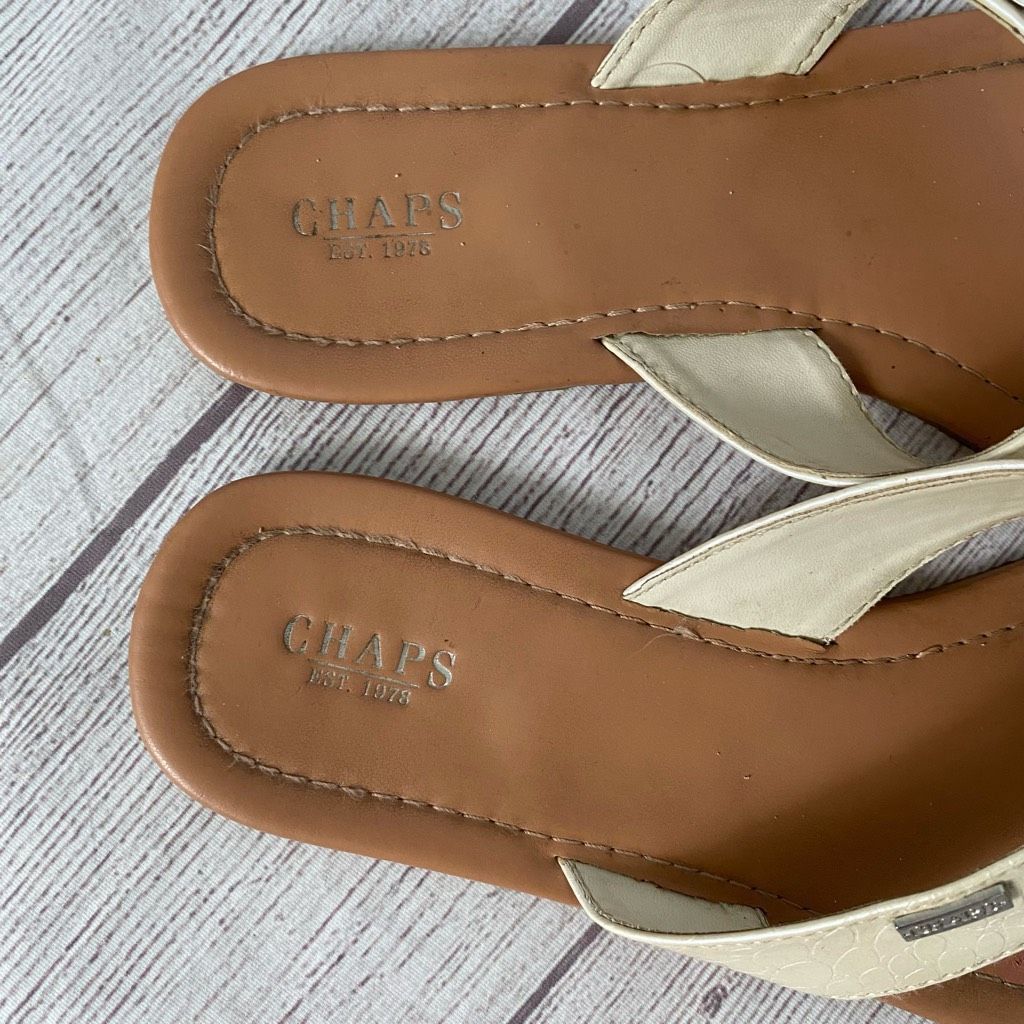 Chaps Chaps Ralph Lauren women 8 slip on flip flops white with tan Size US 8 / IT 38 - 4 Thumbnail