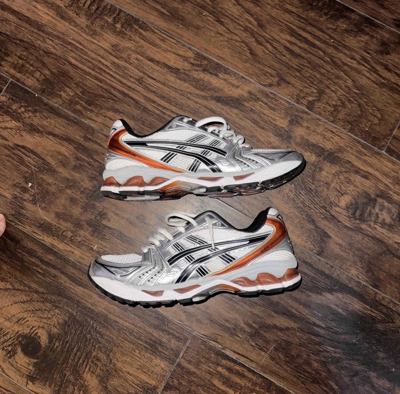 Asics Asics Kayano 14 Size US 9 / EU 42 - 1 Thumbnail
