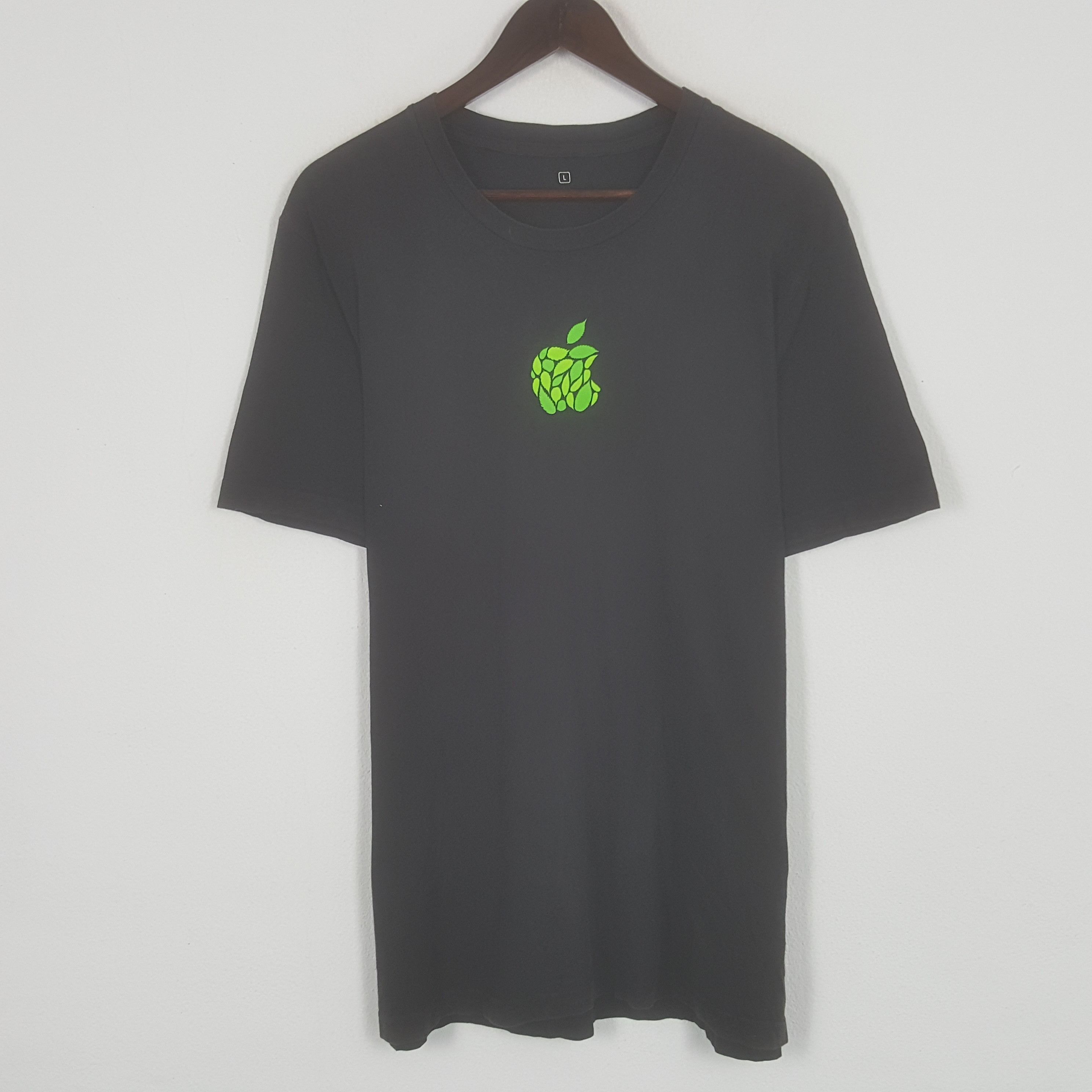 Apple × Vintage Vintage Apple Store, Omotesando Tshirt Size US L / EU 52-54 / 3 - 1 Thumbnail
