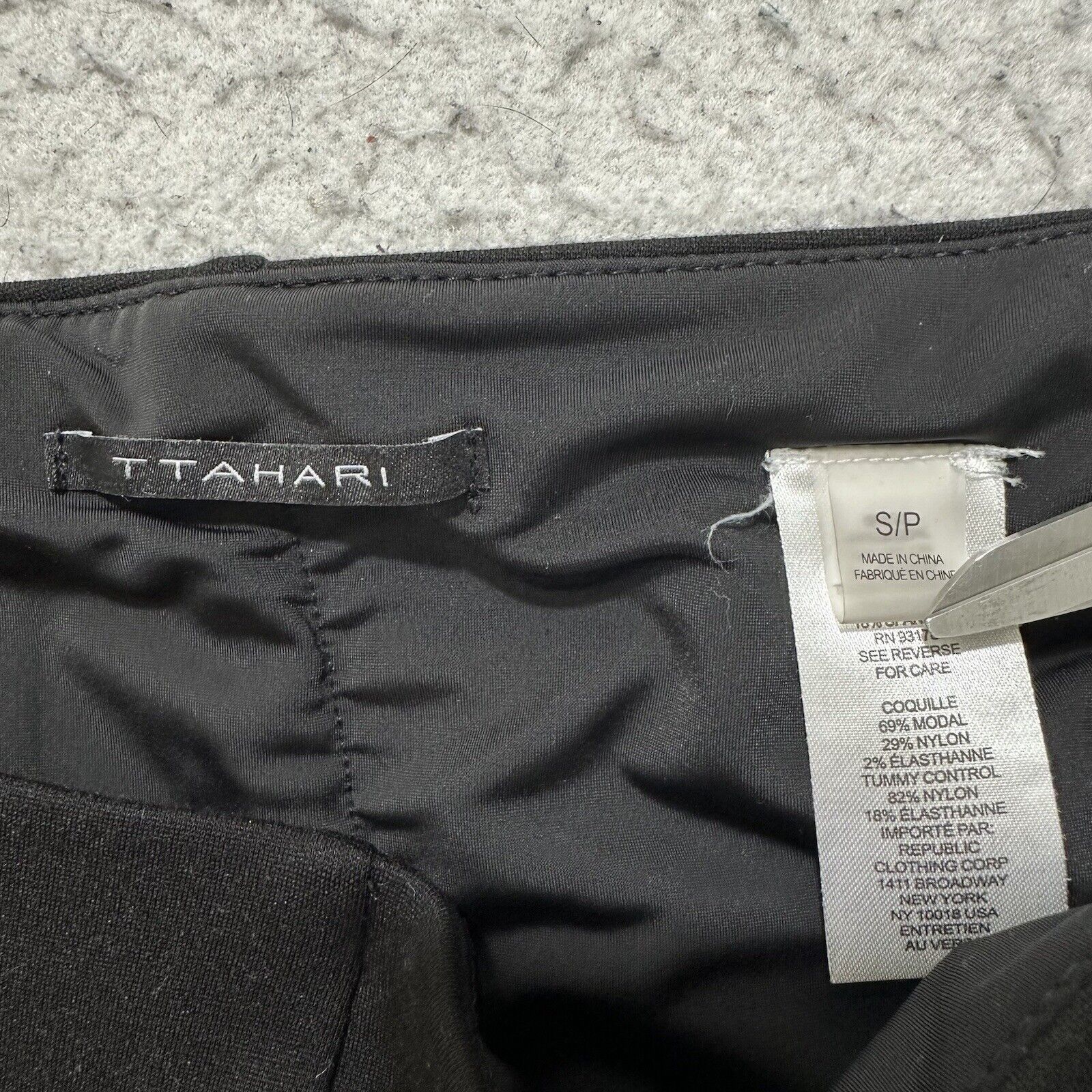 Other T Tahari Small Black Athletic Leggings Modal Blend Stretch Size 28" / US 6 / IT 42 - 4 Thumbnail