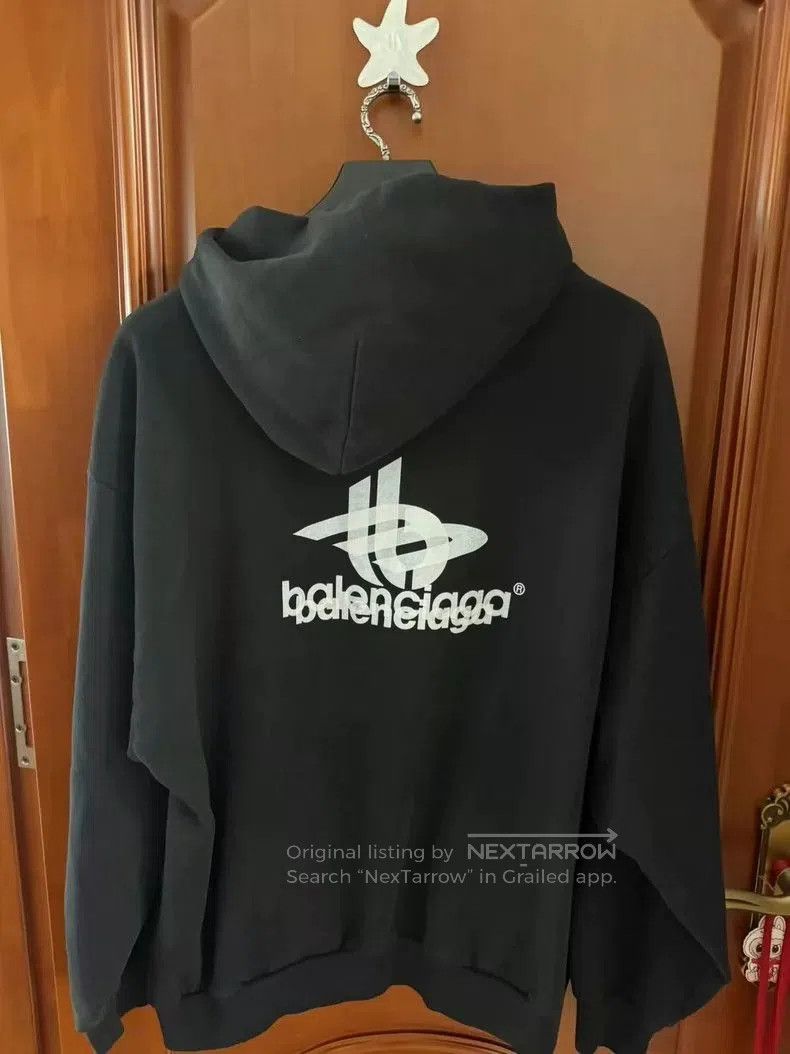 Balenciaga Balenciaga Phantom Logo Hoodie XL. Size US XL / EU 56 / 4 - 2 Thumbnail