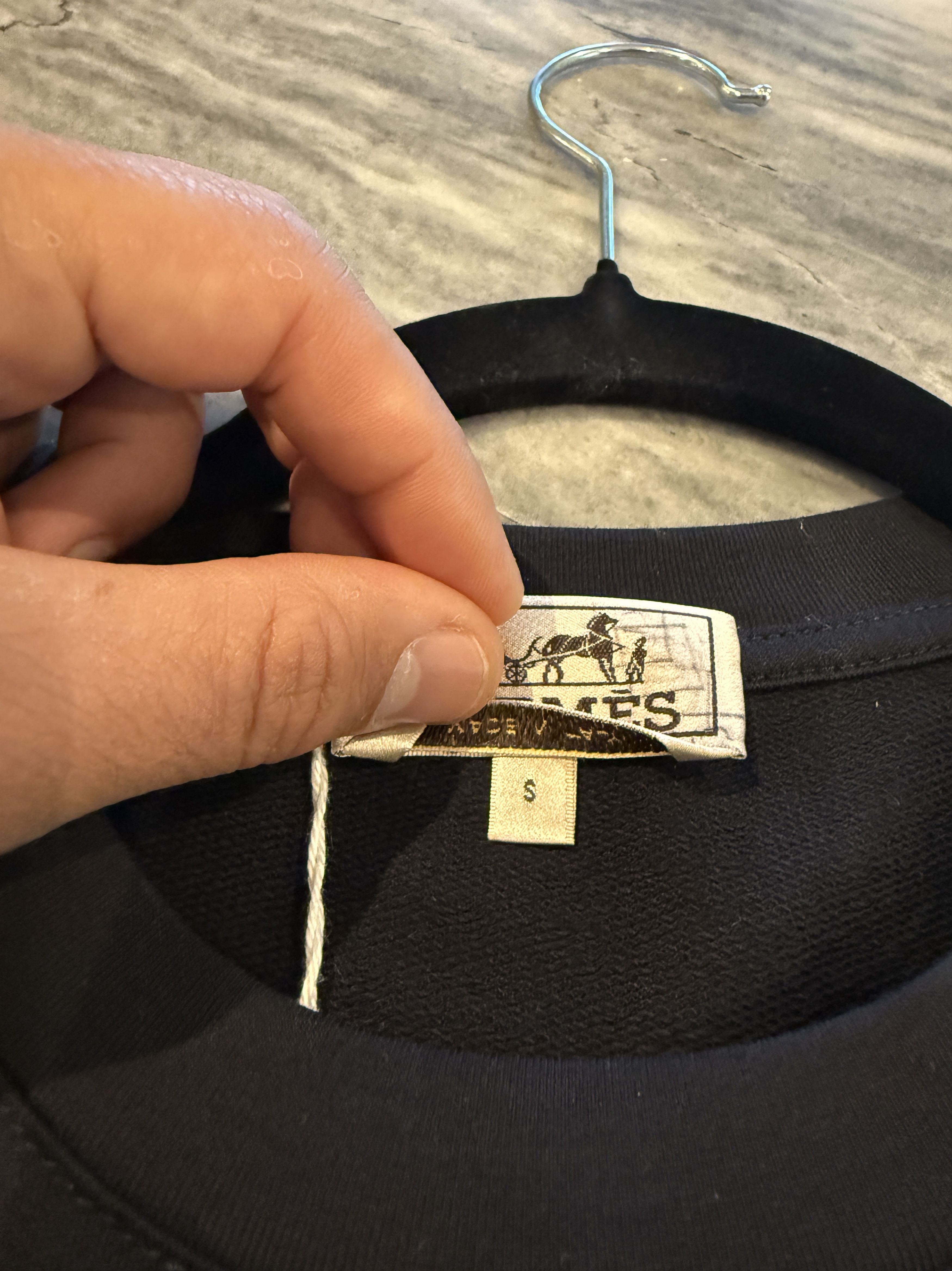Hermes Hermes Tshirt Mini Patch cuir Size US S / EU 44-46 / 1 - 5 Thumbnail