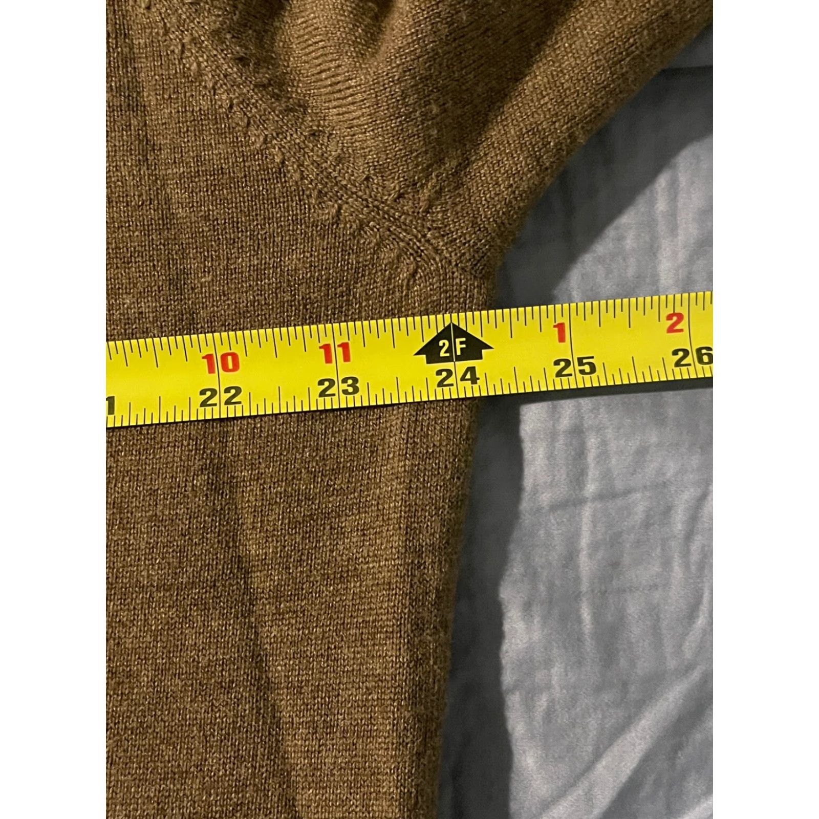 Peter Millar PETER MILLAR 1/4 ZIP Brown Large 100% Merino Wool Golf Lined Sweater EUC Mens Knit Zipper Wind Stop Logo Front Regular Size L Size US L / EU 52-54 / 3 - 5 Thumbnail