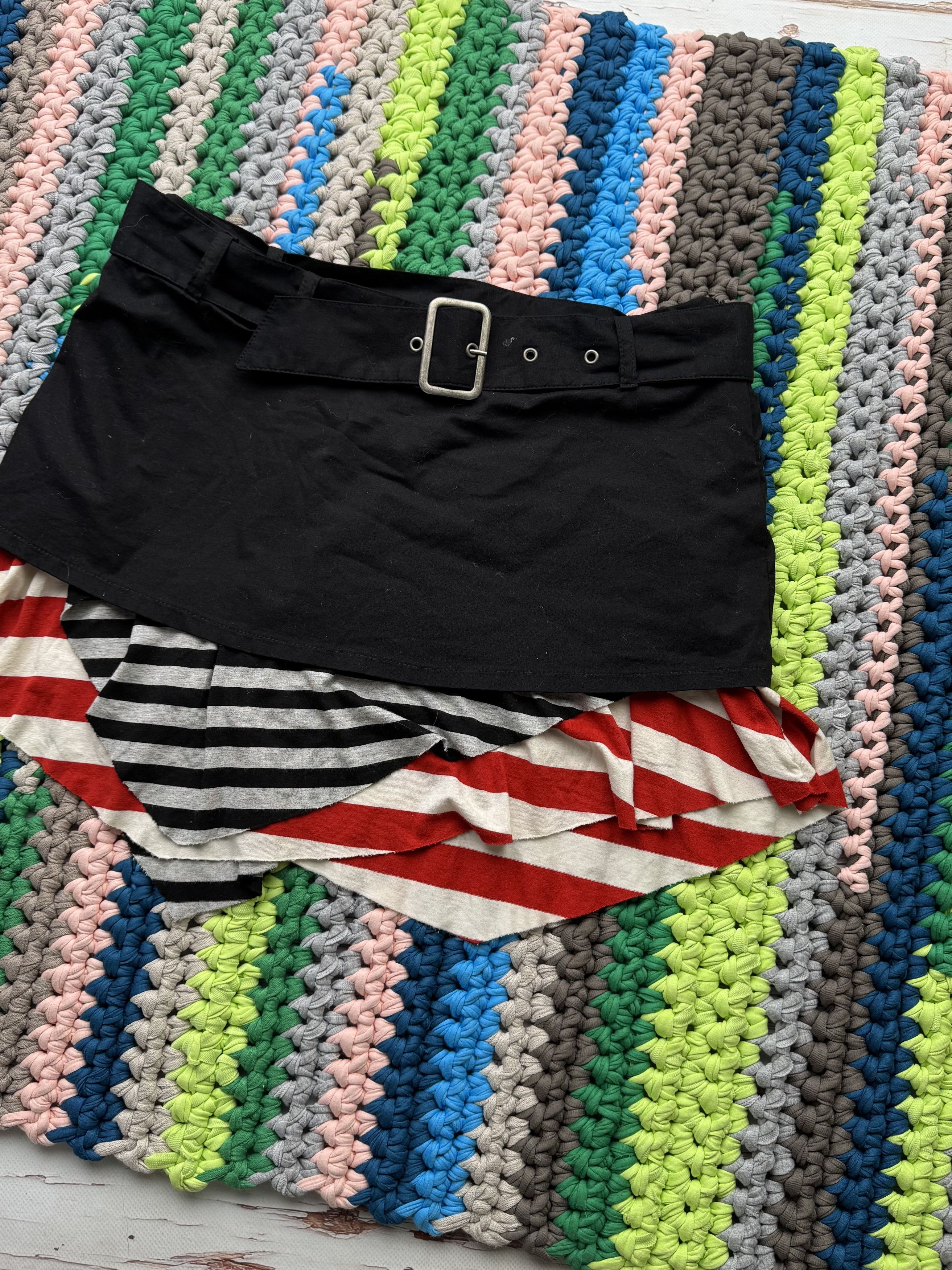 Vintage Vintage Mini Skirt With Belt (ET1) Size 30" / US 8 / IT 44 - 3 Thumbnail