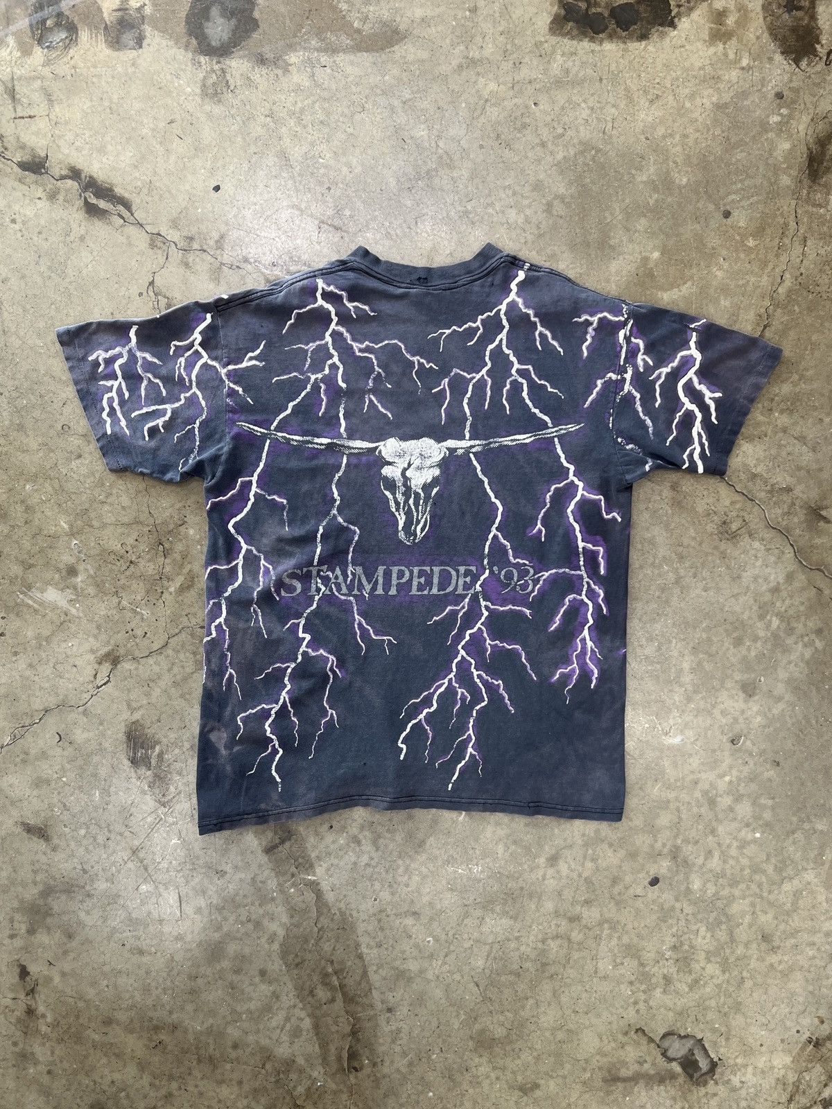 Band Tees Vintage 90s Brooks & Dunn AOP Lightning Thrashed Tee XL Size US XL / EU 56 / 4 - 5 Thumbnail
