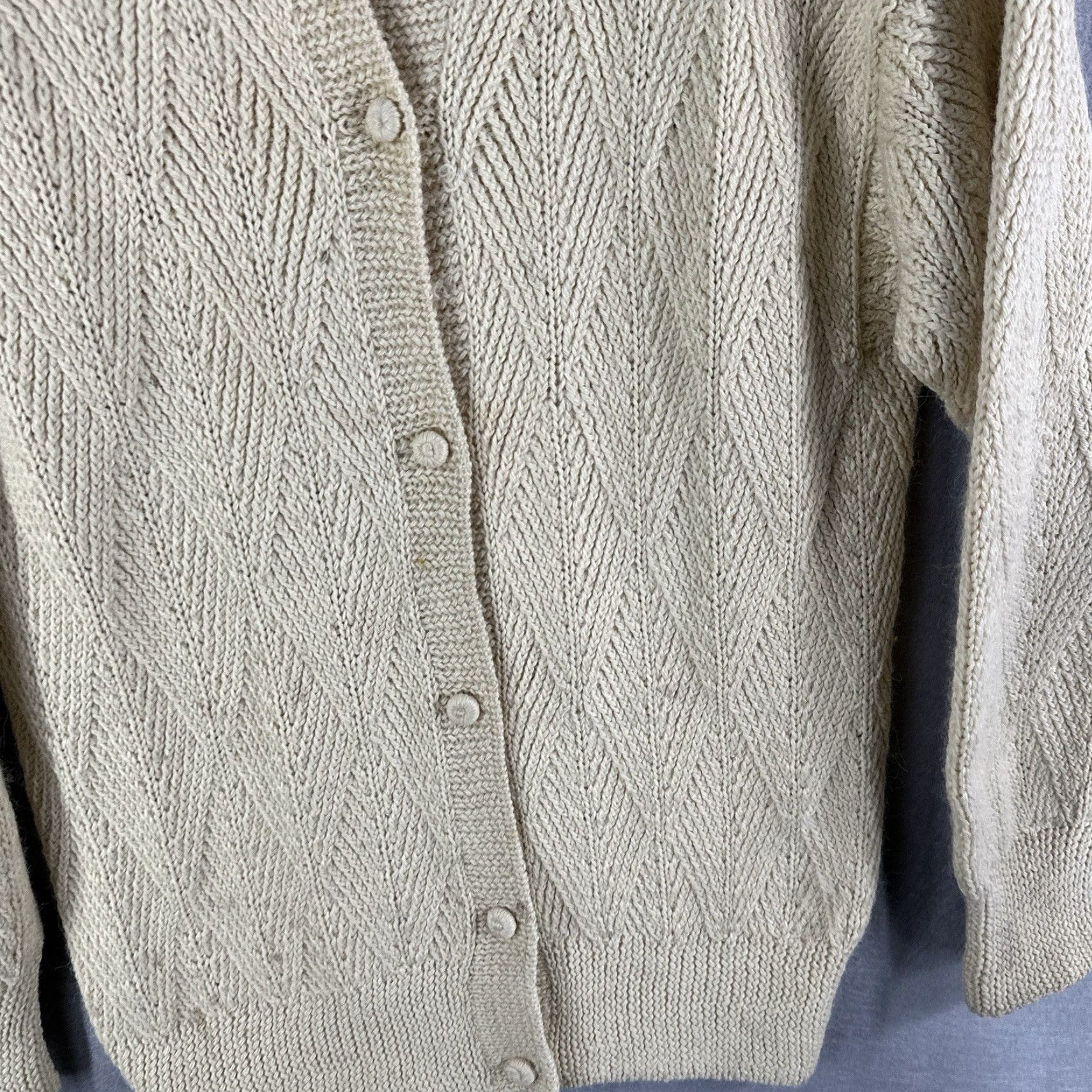Vintage VINTAGE Hand-Knit 100% Alpaca Sweater Ivory Womens Medium Pullover Crew Neck Long Sleeve Boho Classic Size M / US 6-8 / IT 42-44 - 4 Thumbnail