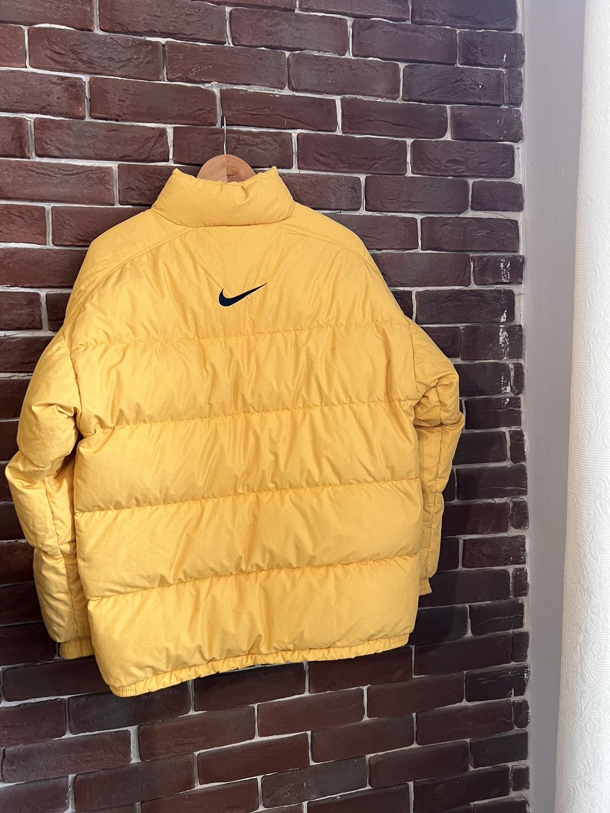 Nike Rare Vintage 90s Nike Puffer Jacket Yellow Hype Streetwear Size US M / EU 48-50 / 2 - 2 Thumbnail