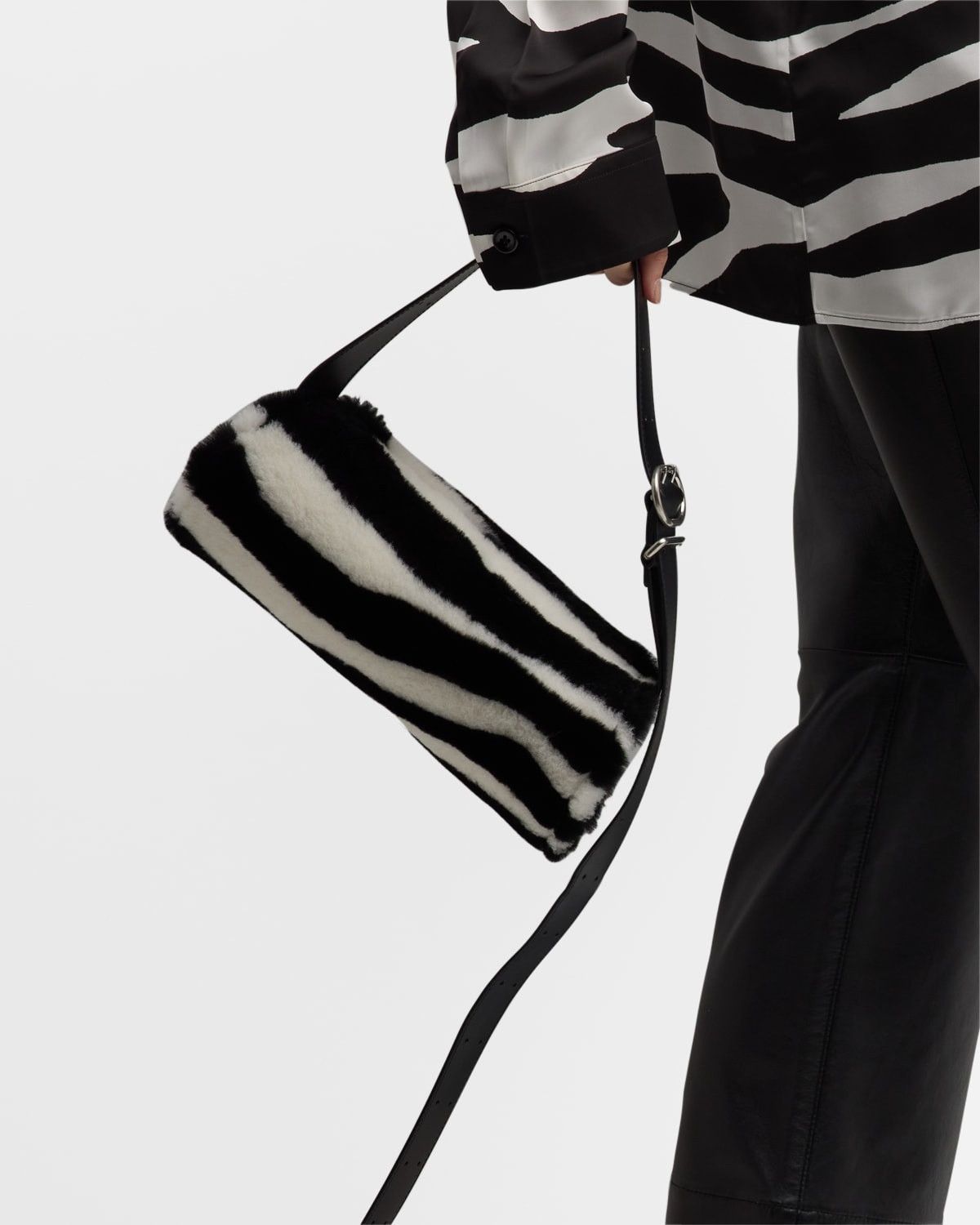 Jil Sander o1loc1c1124 Size: OS/Cannolo Small Zebra Faux-Fur in Black Size ONE SIZE - 5 Thumbnail