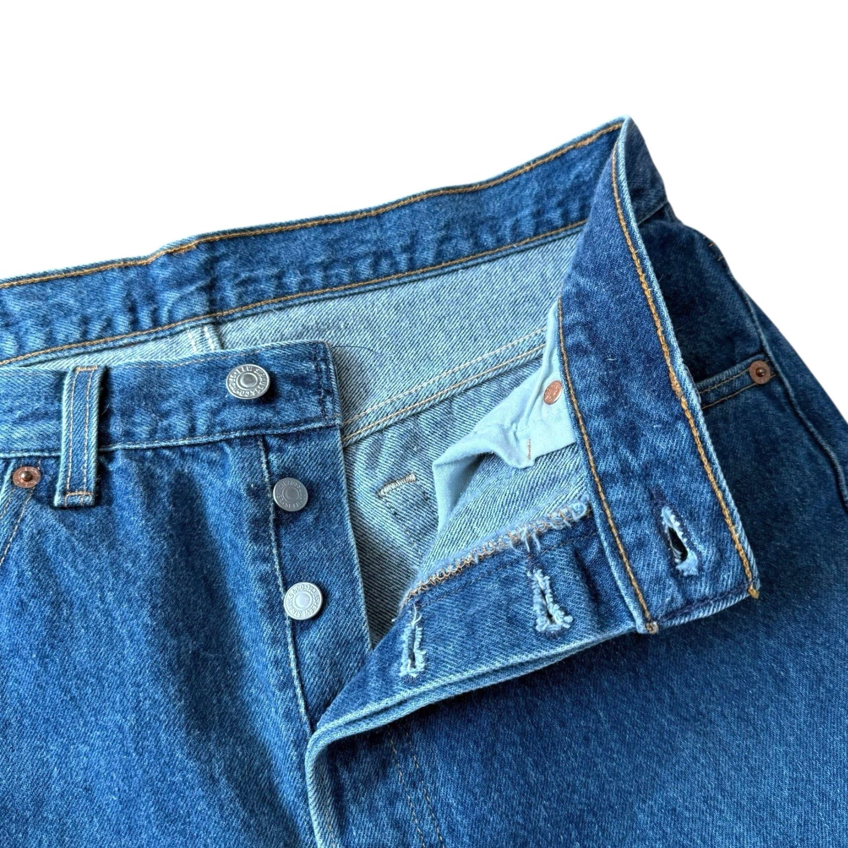 Levi's VINTAGE Levi's 501 Jeans Blue Denim 34x34 Men USA Butter Fly Open Straight Mid Rise Button 5-Pocket Regular XS? Size US 34 / EU 50 - 6 Thumbnail