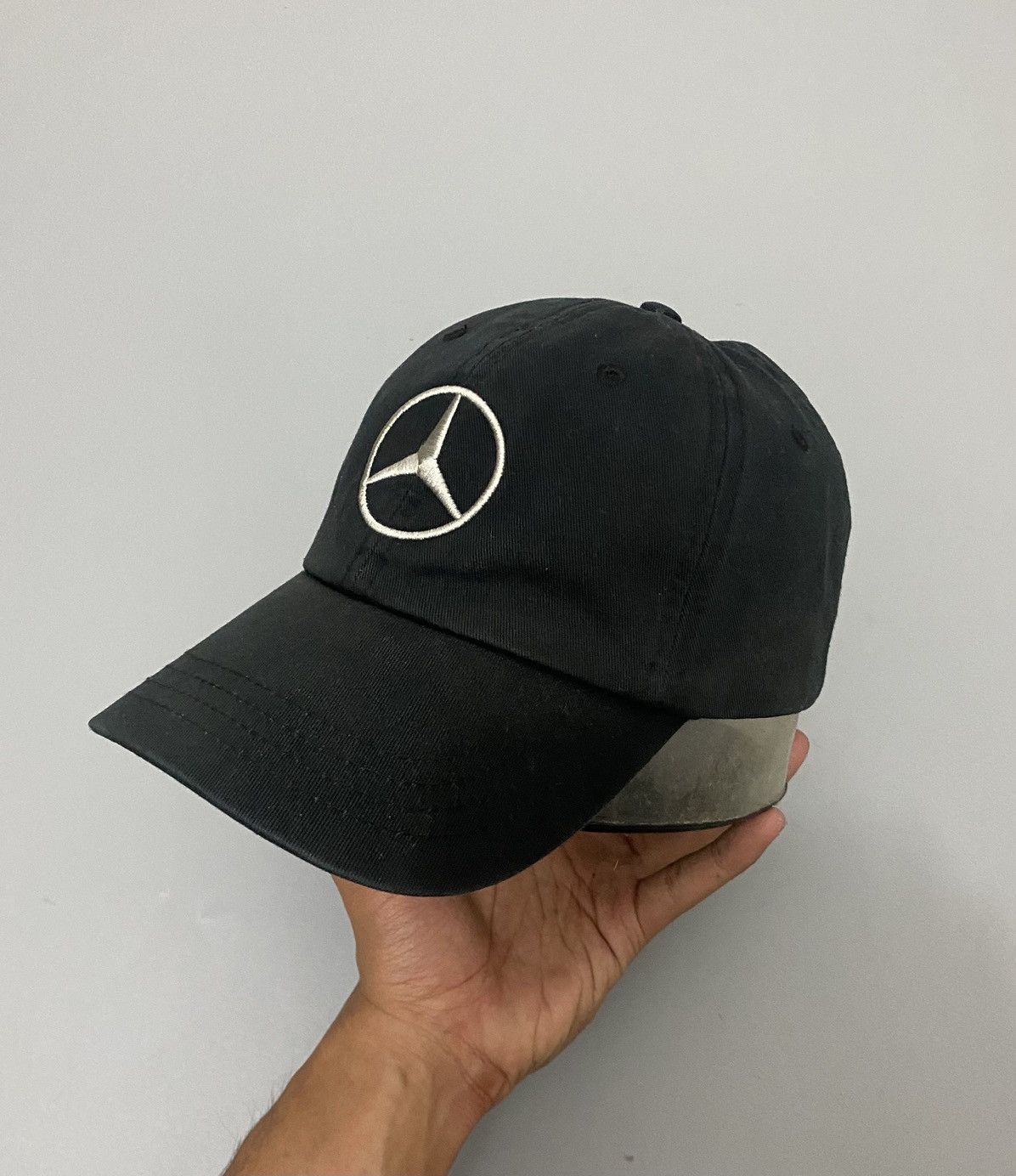 Mercedes-Benz 💥Vintage💥Mercedes Scale Caps Size ONE SIZE - 3 Thumbnail