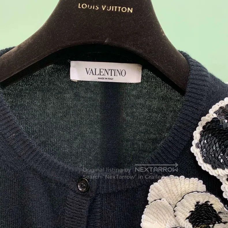Valentino Valentino Embroidered flower shirt Size M / US 6-8 / IT 42-44 - 2 Thumbnail