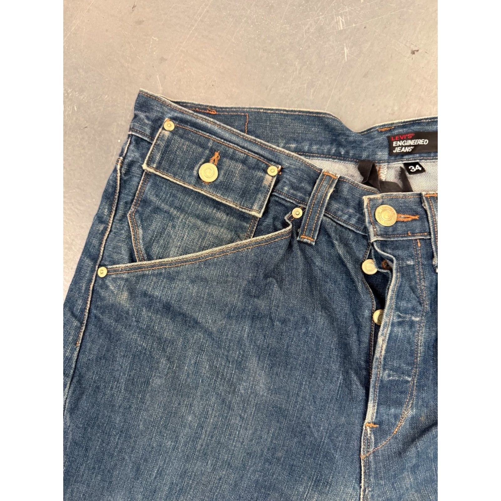 Levi's VINTAGE Levi’s Engineered Jeans Twisted - Denim Blue - W 34 L 30 - 90s Y2K - Men - Regular - 5-Pocket - Medium Wash - Twisted Fit Size US 34 / EU 50 - 3 Thumbnail