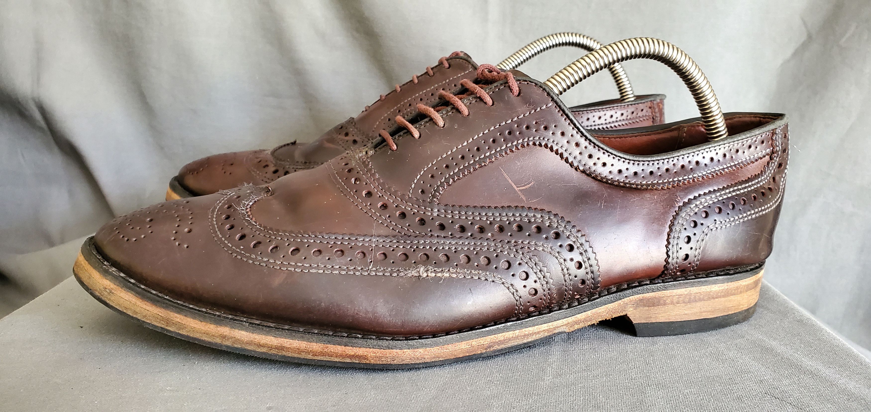 Allen Edmonds Allen Edmonds Cordovan Brogue Shoes Size US 9 / EU 42 - 1 Thumbnail