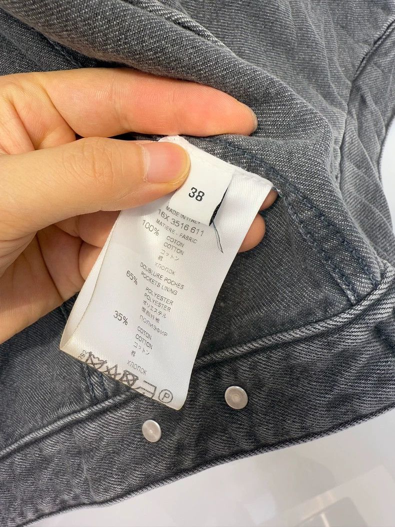 Givenchy Givenchy Size38 Denim distressed style jacket size 38 Size US M / EU 48-50 / 2 - 4 Thumbnail