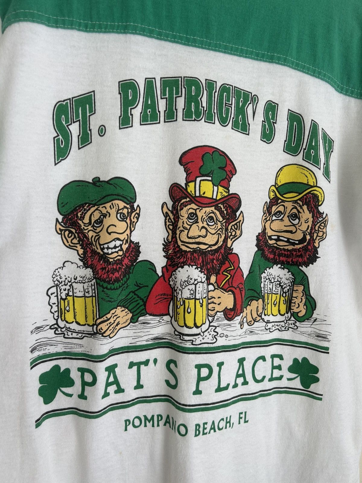 Vintage 70s Vintage St. Patricks Day Leprechauns Drinking Graphic Size US M / EU 48-50 / 2 - 2 Thumbnail