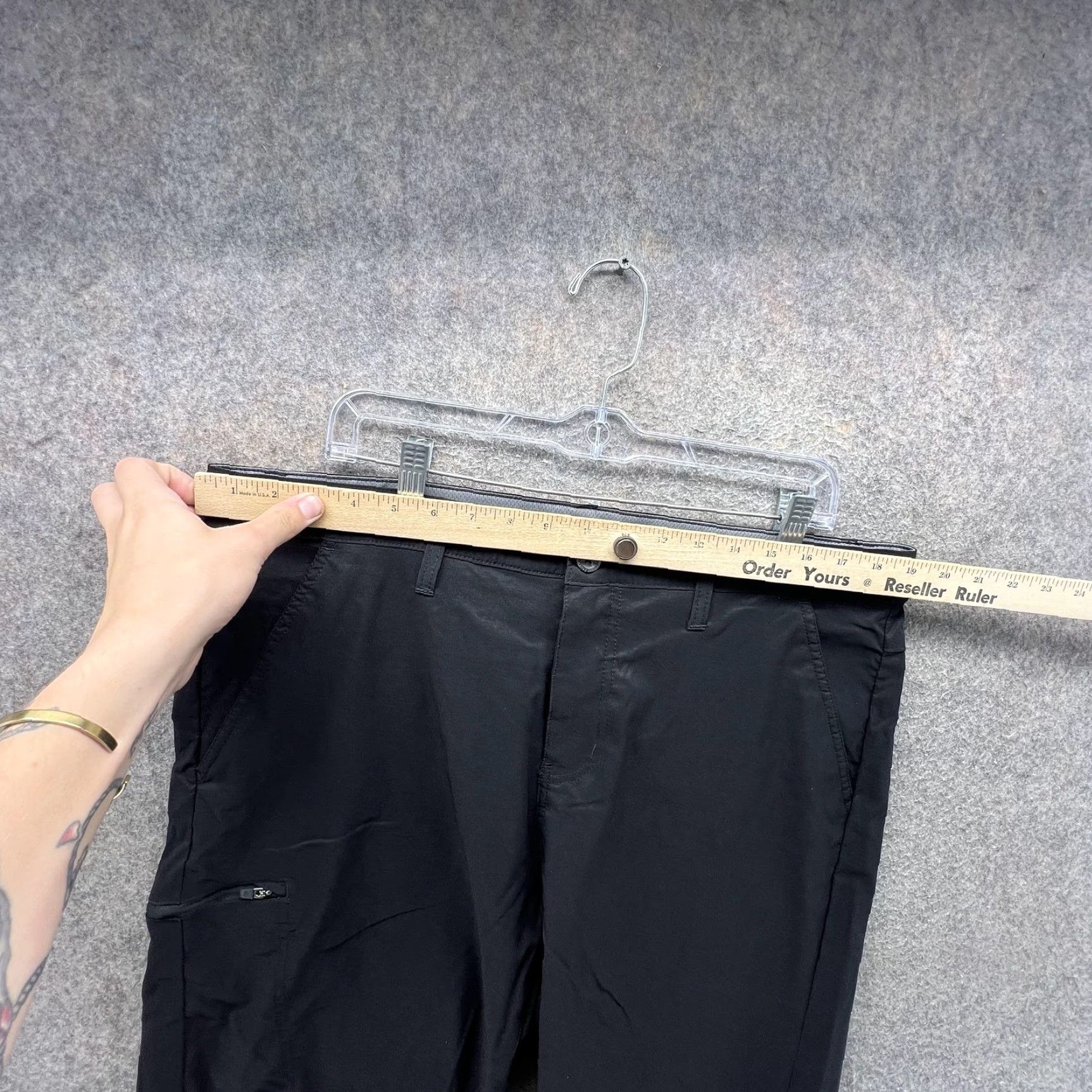 Eddie Bauer Eddie Bauer Shorts Mens 36 Black Nylon Stretch Hiking Zip Pocket 10 Inseam Size US 36 / EU 52 - 5 Thumbnail
